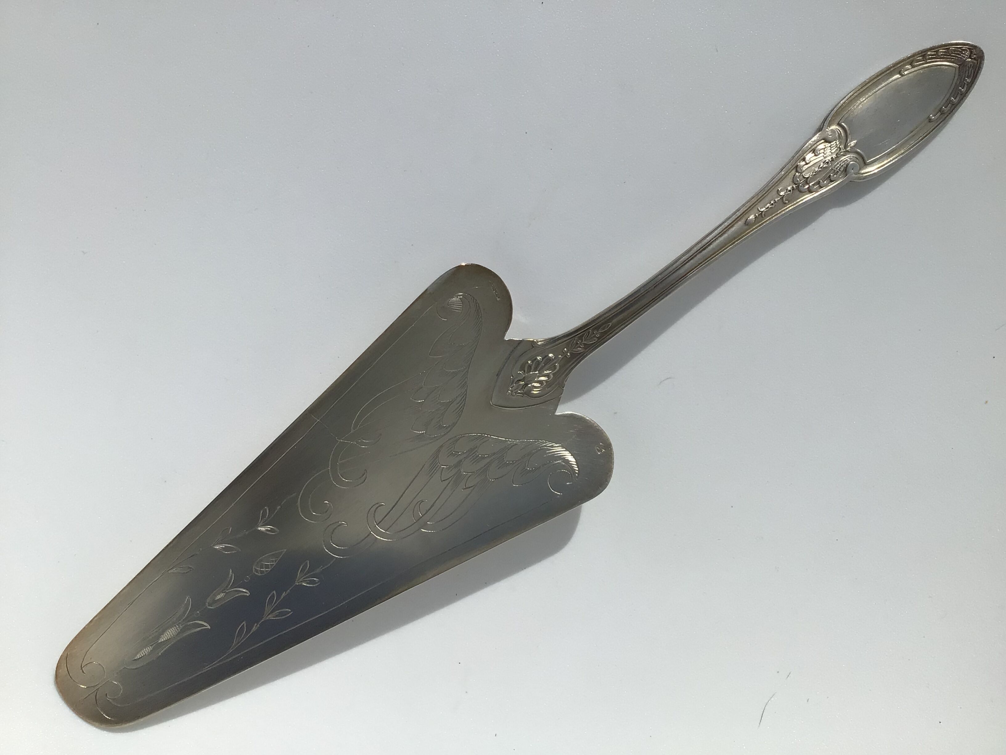 Cake shovel or pie Ercuis metal silver punches