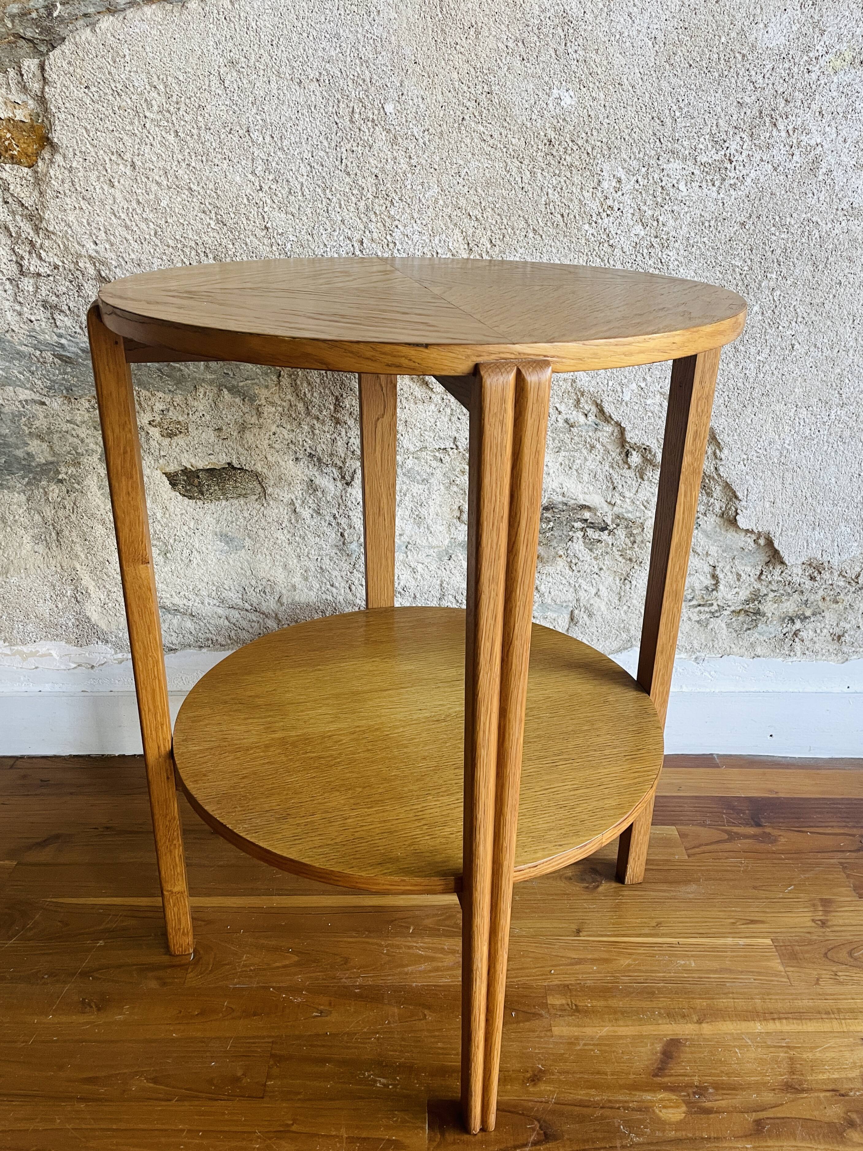 Art Deco pedestal table from the 1930s