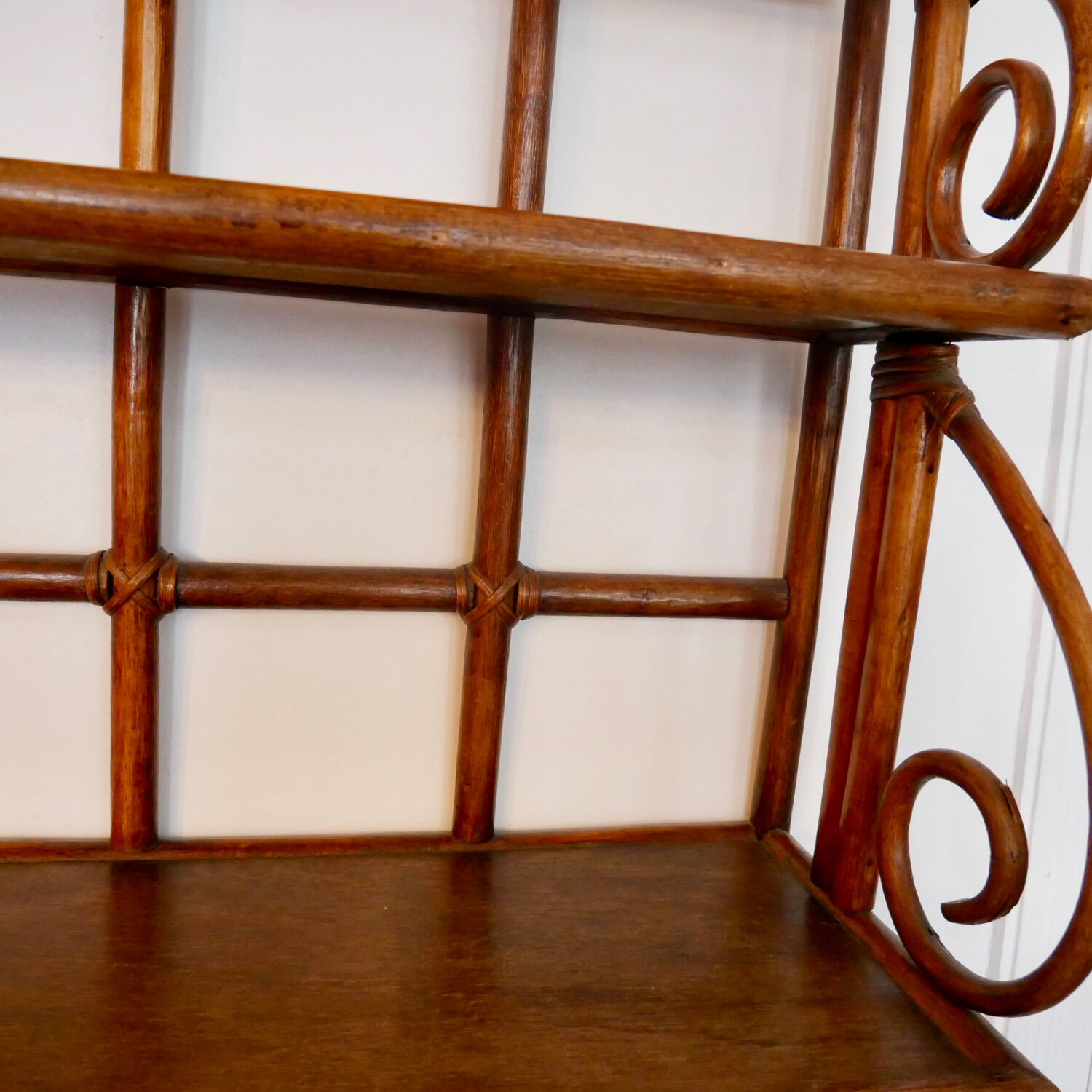 Rattan wall shelf/bookcase