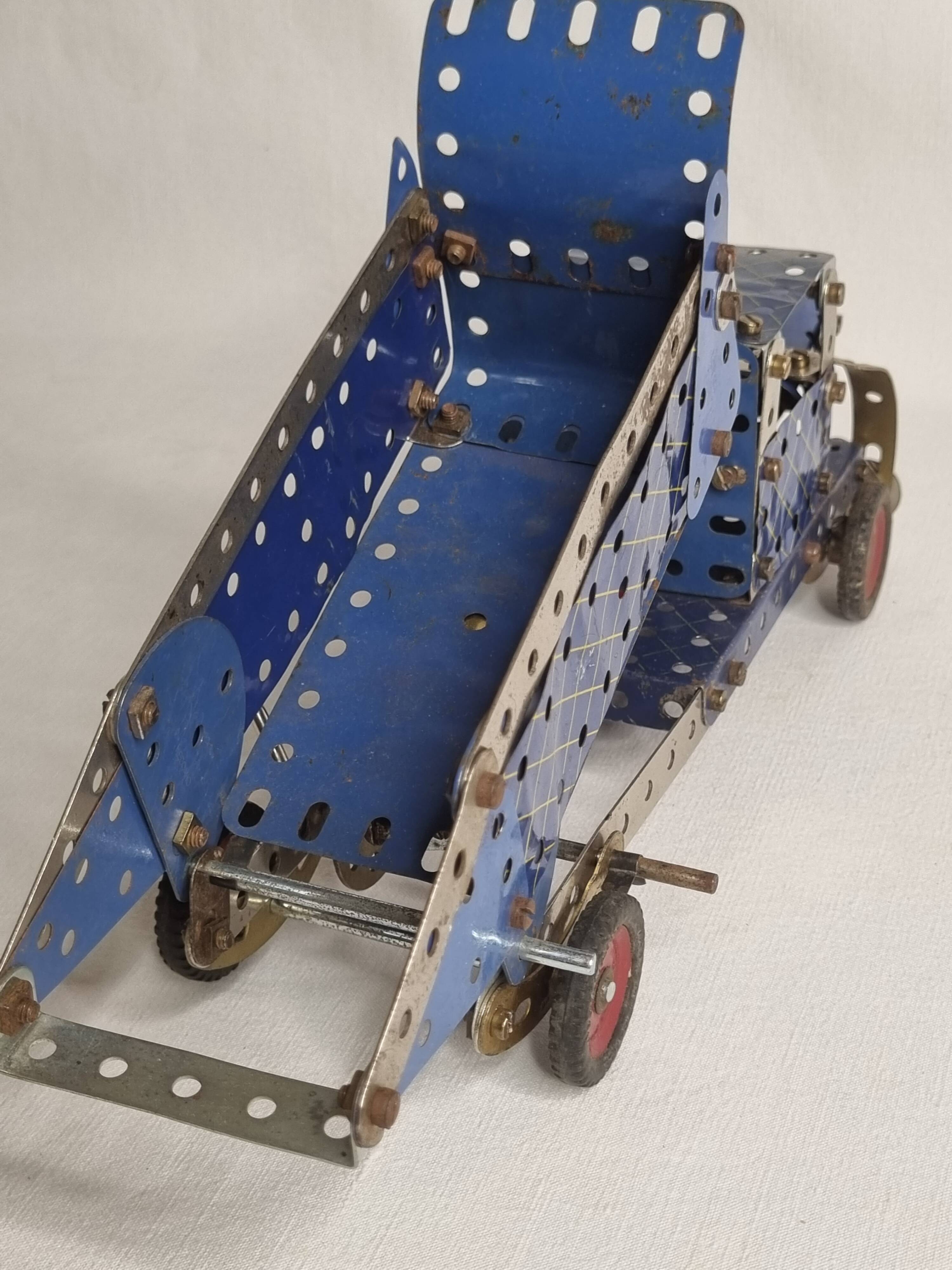 Meccano dump truck from the 50s, original parts, authentic patina, 30 cm