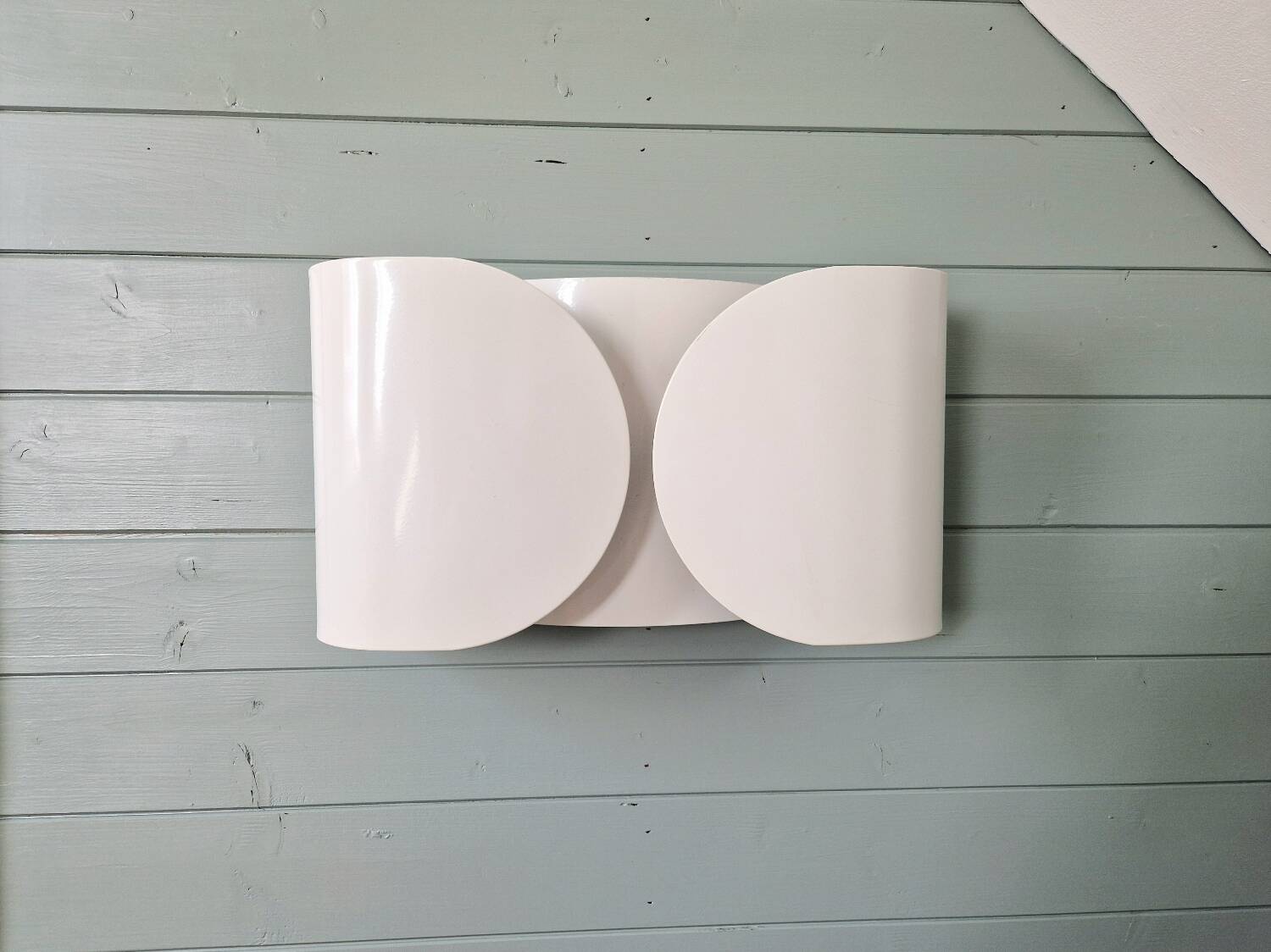 Flos wall light, Foglio model, design Tobia Scarpa, 1966