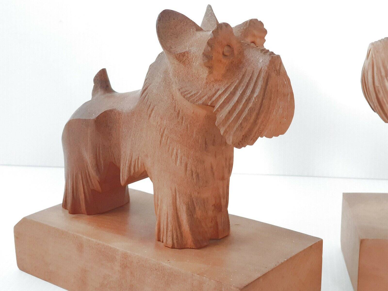 Vintage wooden dog bookends, 1950s-60s.