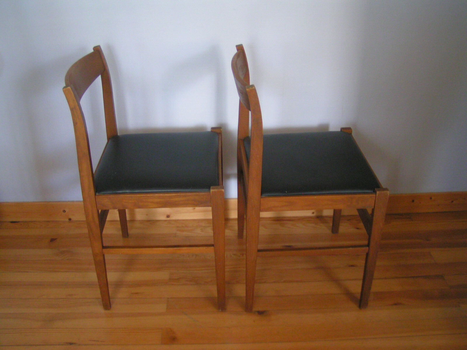 Set of 4 chairs
