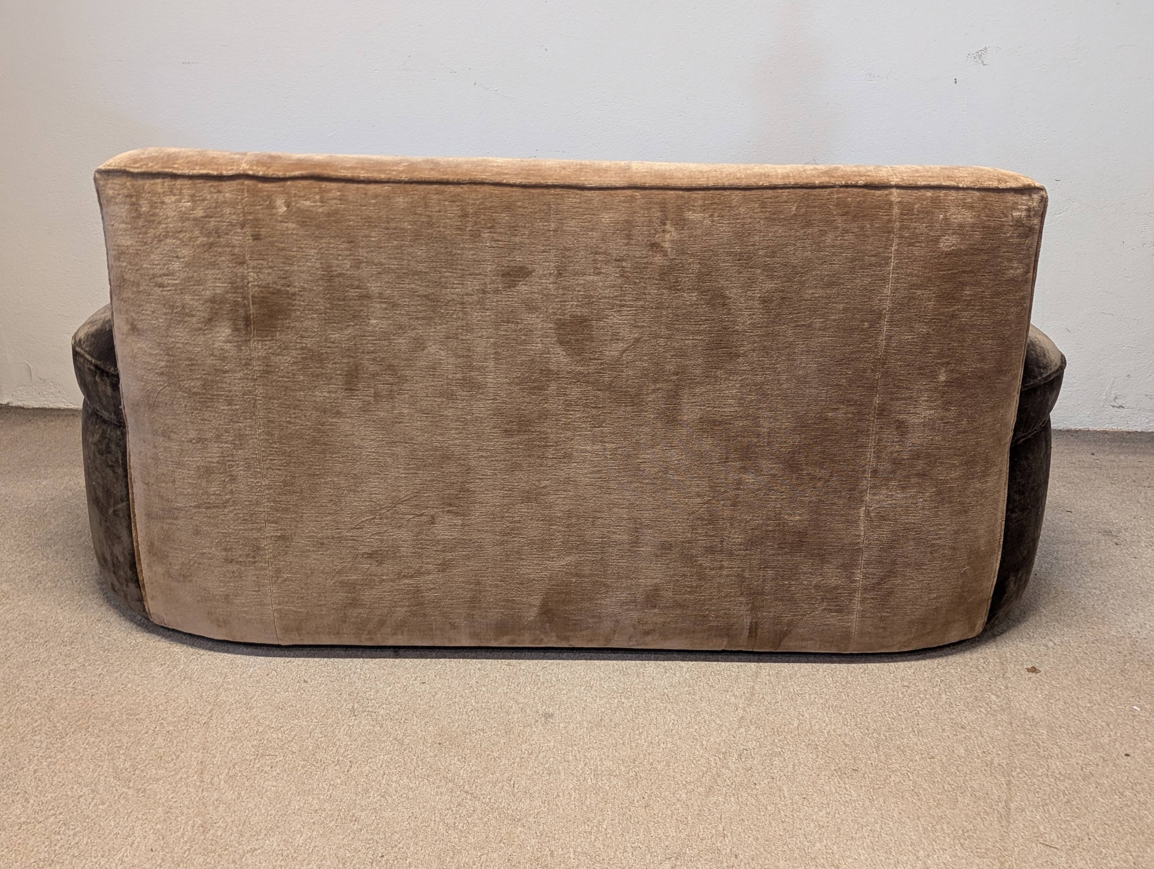 Velvet bench from Boucheron Paris.