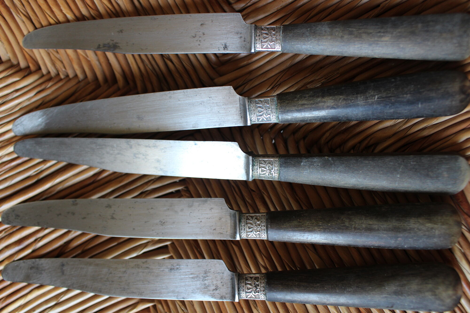 Lot 12 old knives handle wood fontenille 1034 drop viroles