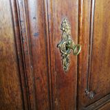 Buffet from the late 19th century with pink-brown marble in Louis XV style.
