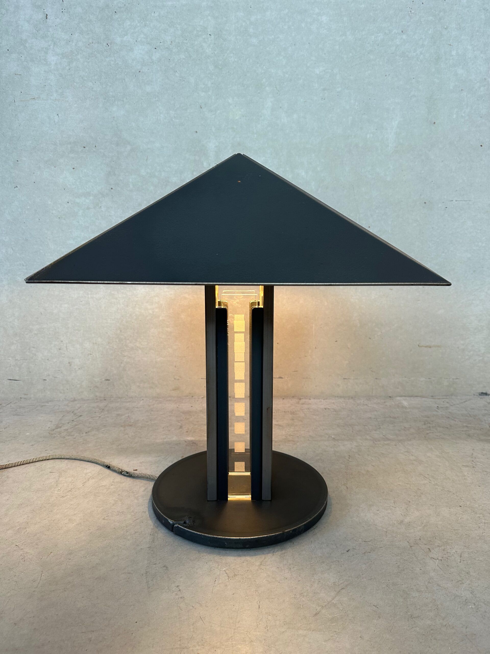 Steel design table lamp