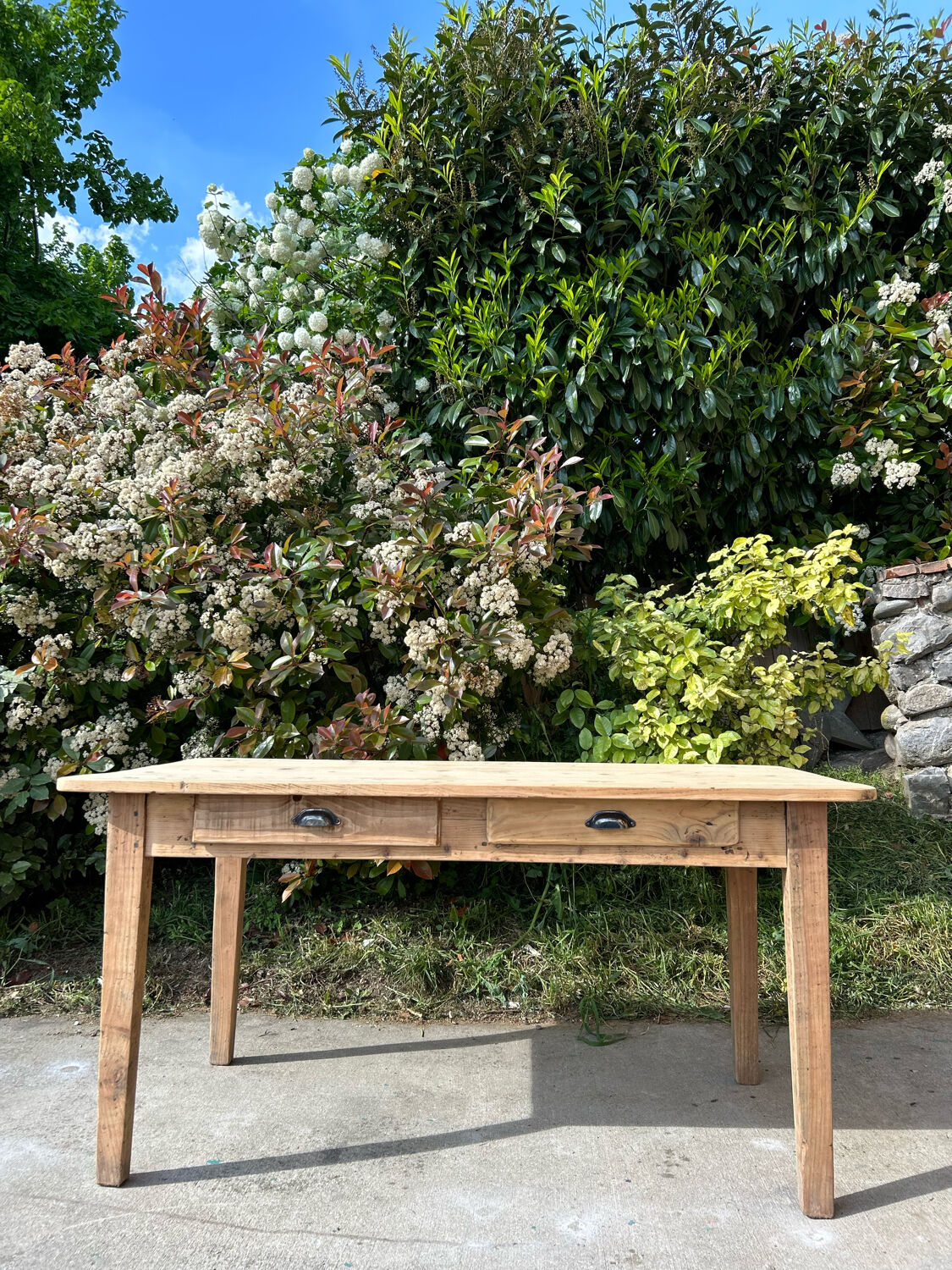 Farm table