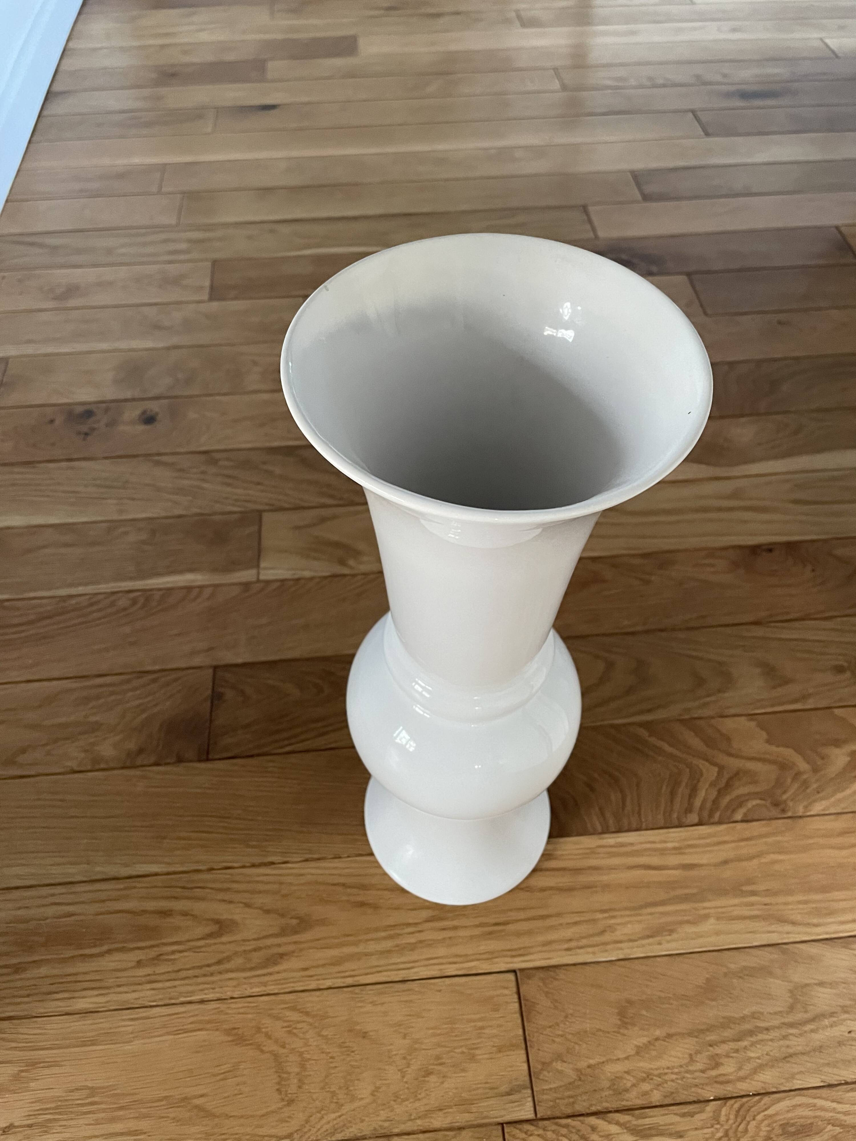 Ceramic vase