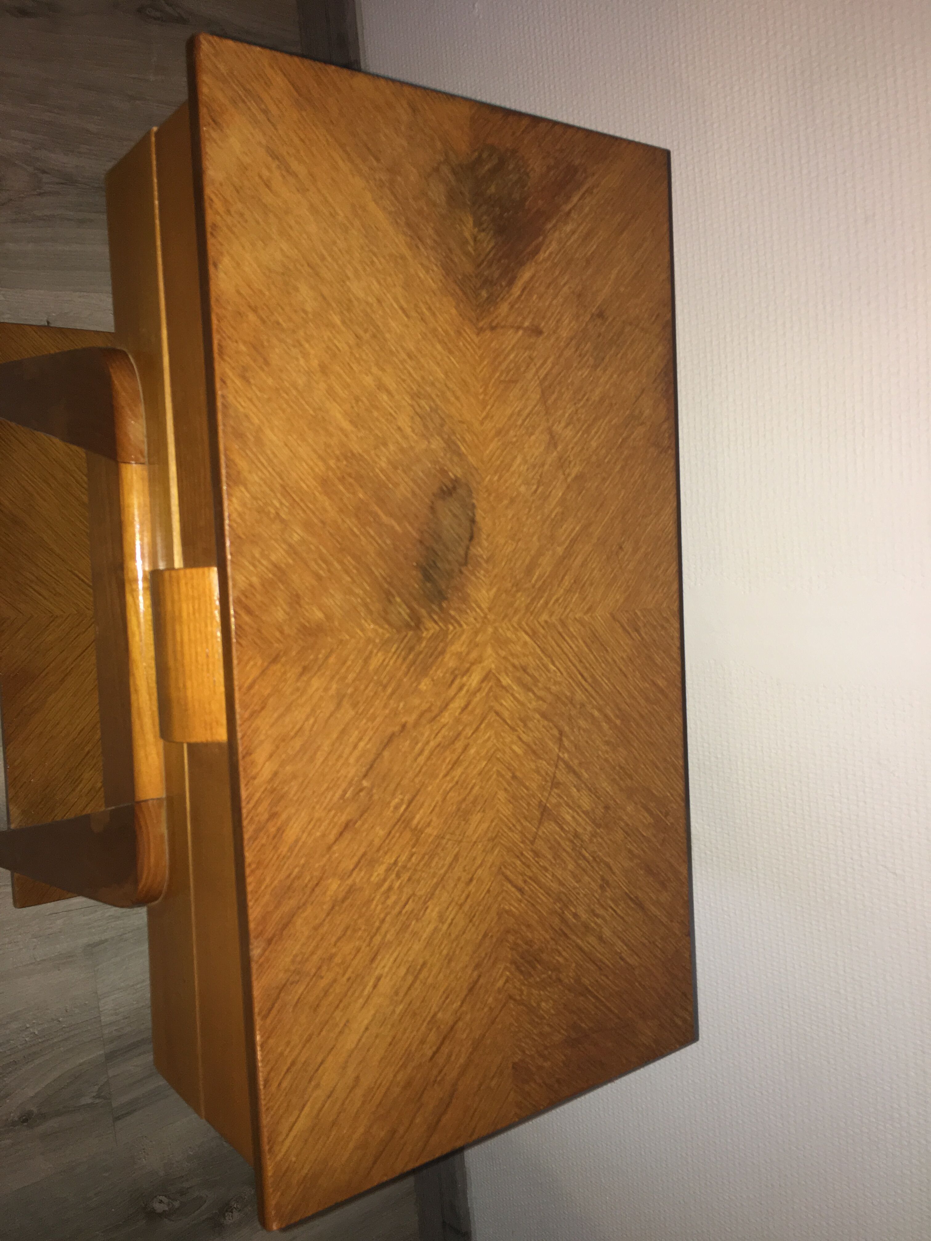Chevet vintage scandinave travailleuse pieds compas