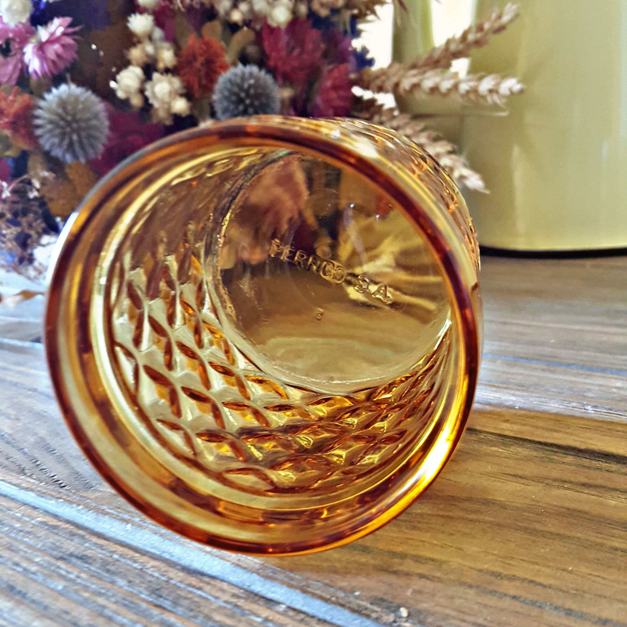 4 amber glasses with diamond tip decoration, brand Pernod SA