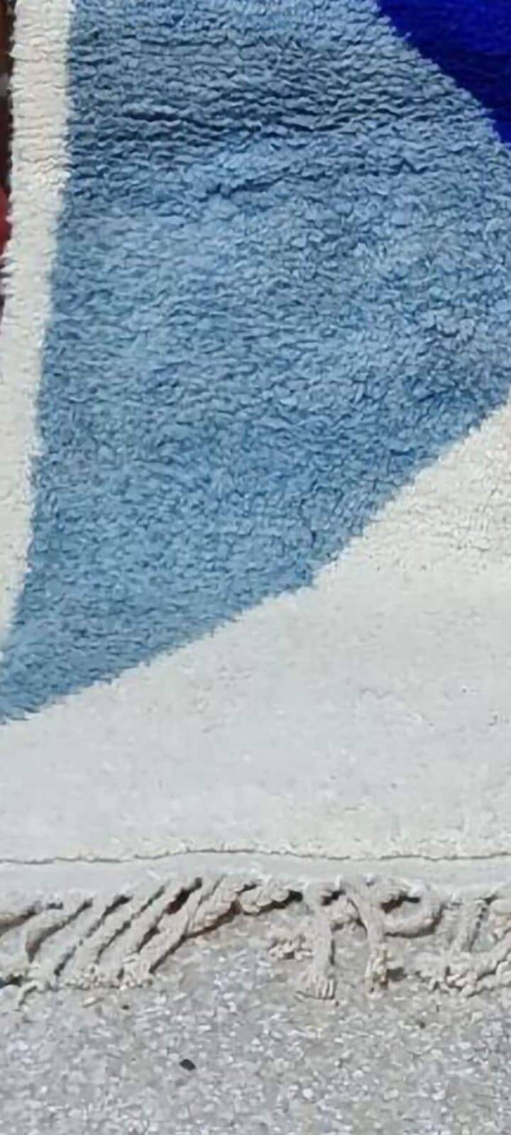 Authentic handmade Moroccan pure wool rug 1.4/2.6 m