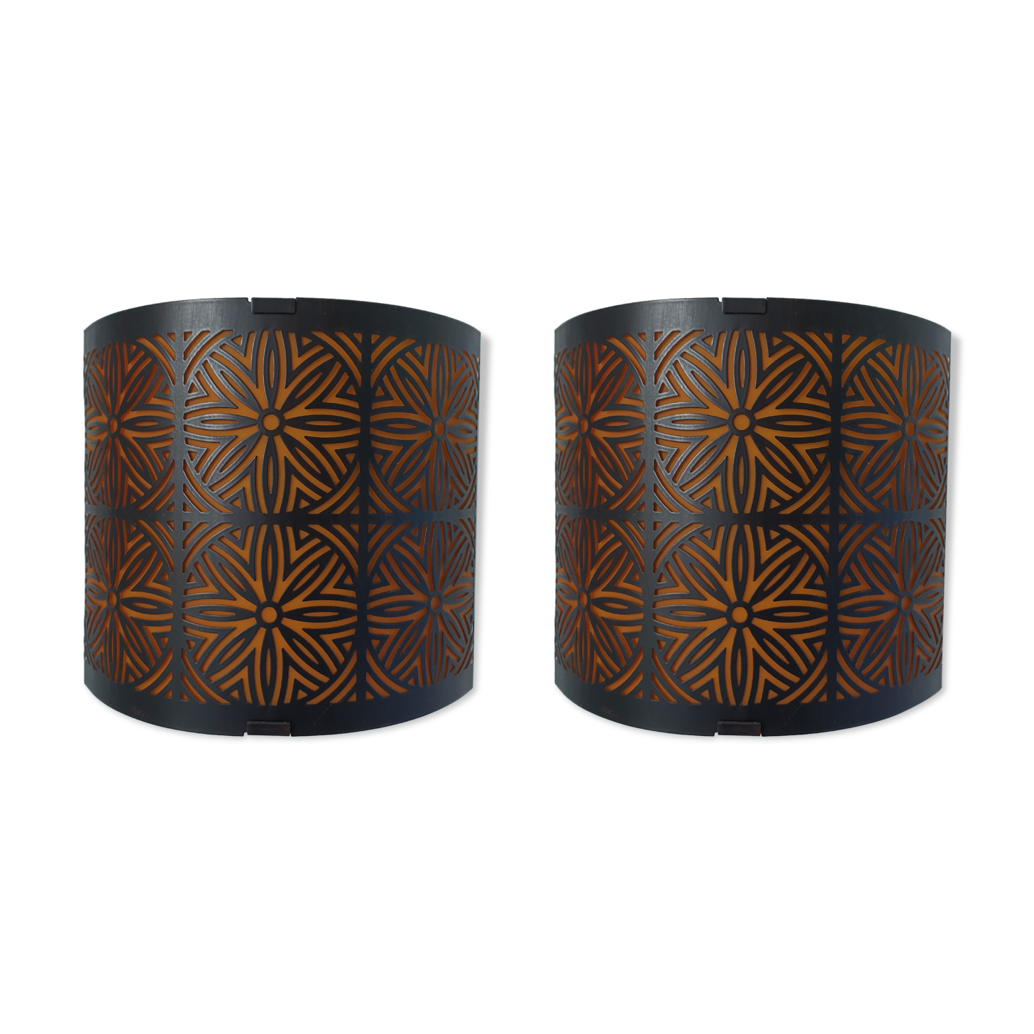 Pair of wall sconces