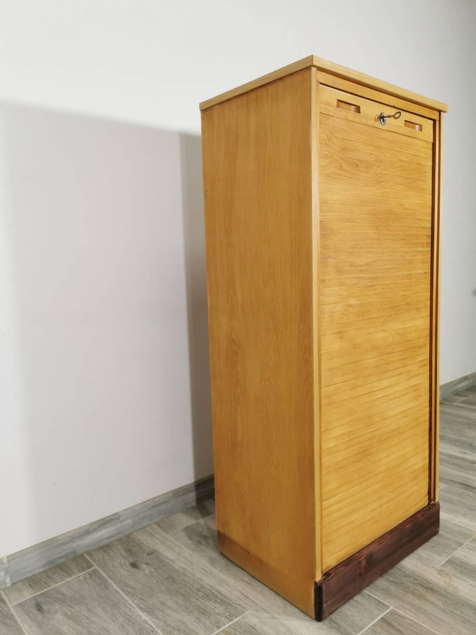 Armoire de bureau années 1940
