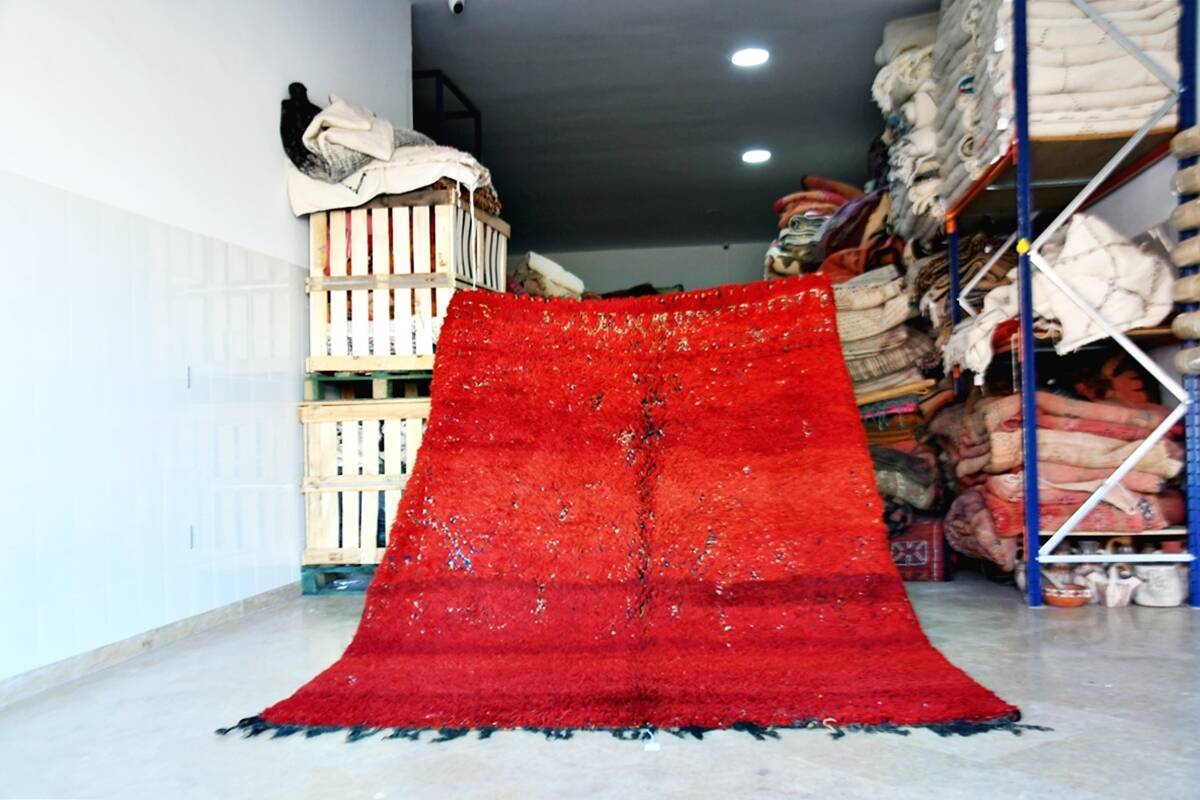 Moroccan Berber rug Beni Mguild vintage 255 x 206 cm