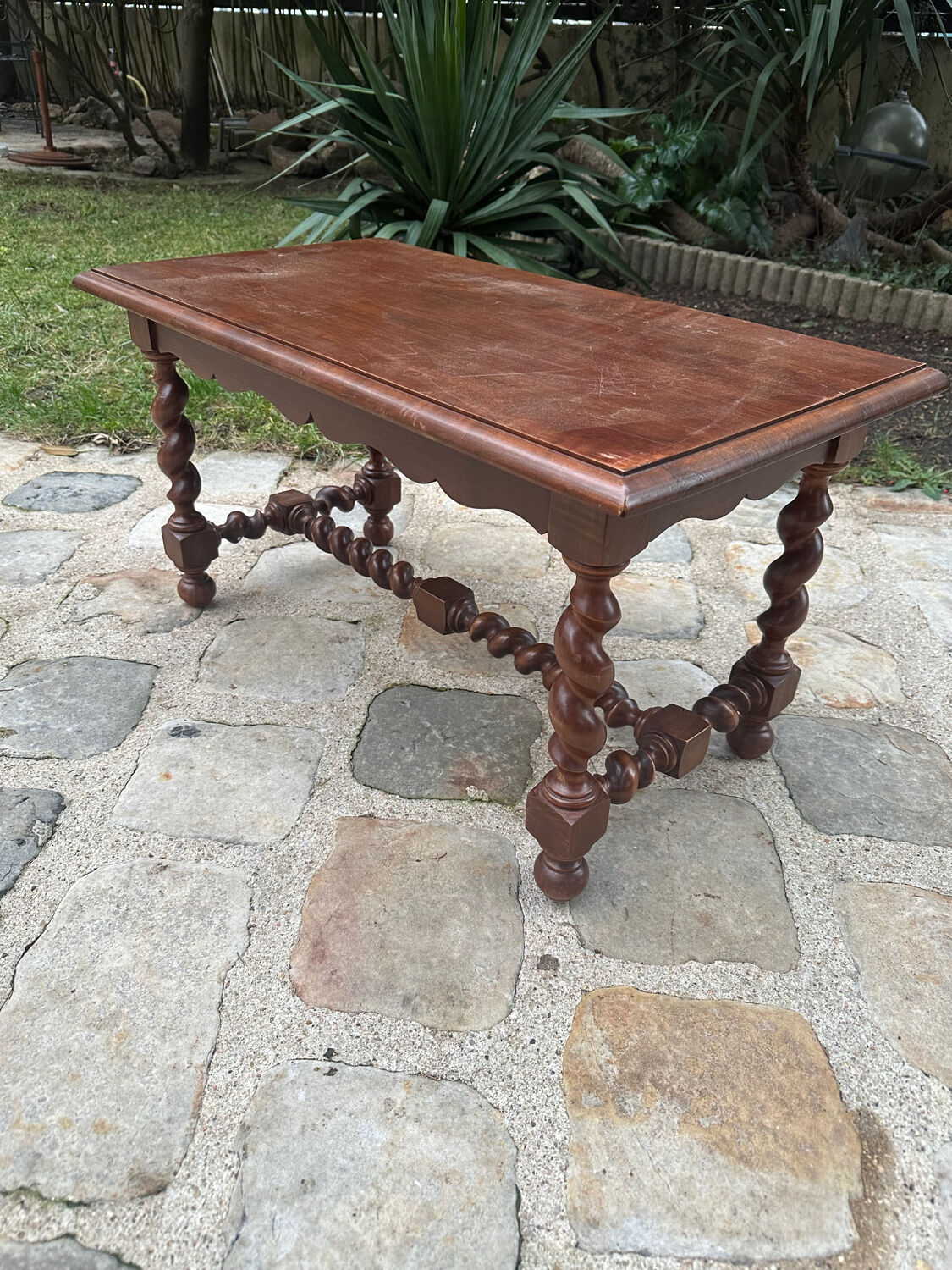 Louis XIII style coffee table