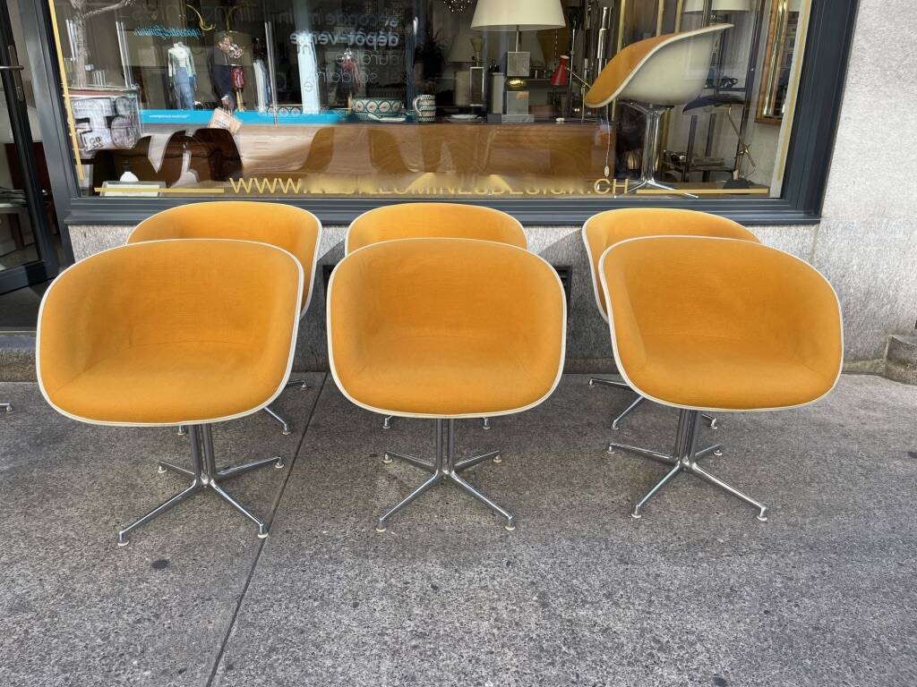 6 fauteuils Eames Lafonda tissu orange pied chromé vers 1970s