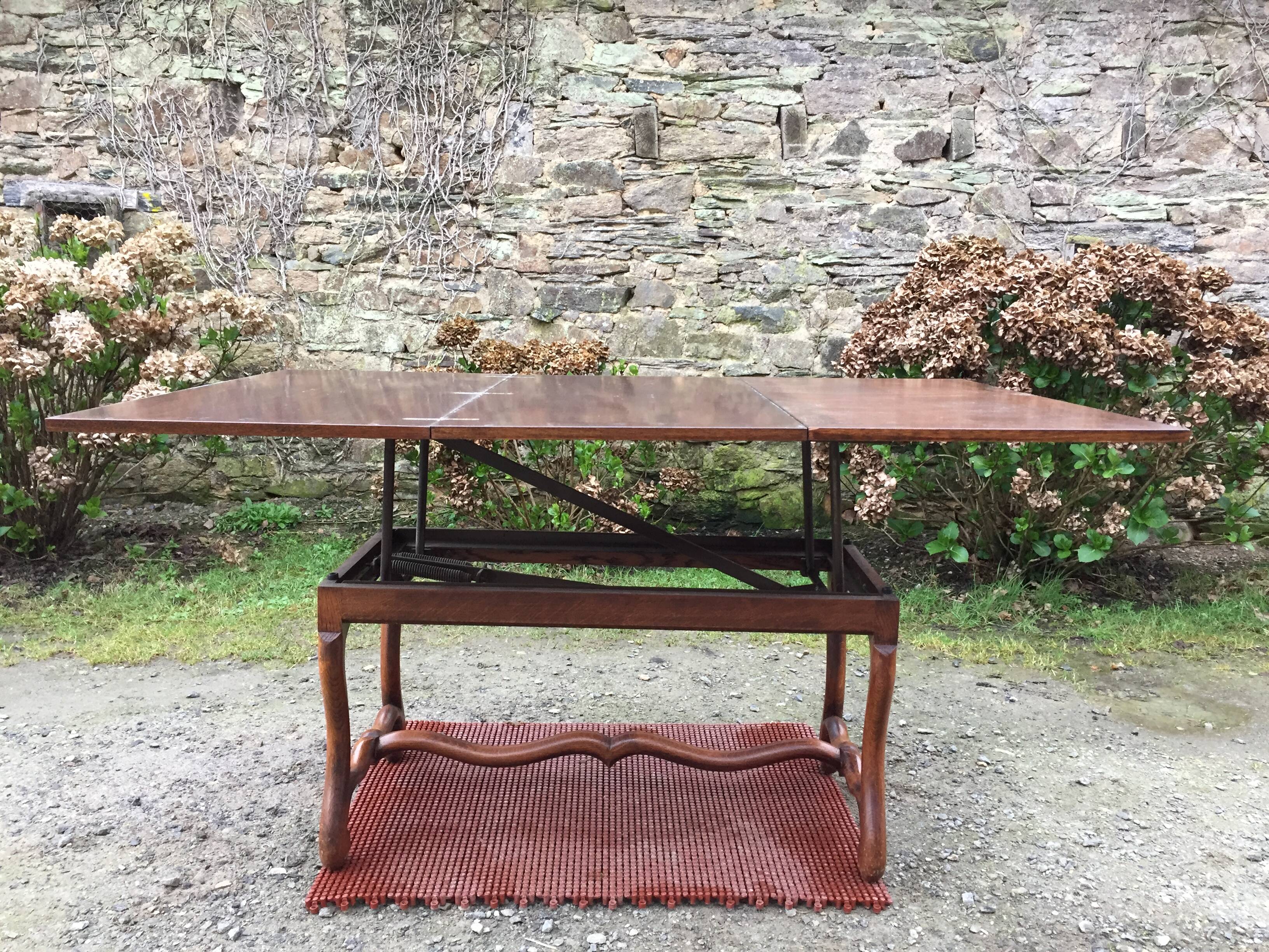 Modular vintage oak coffee table with Albert Ducrot's magical system