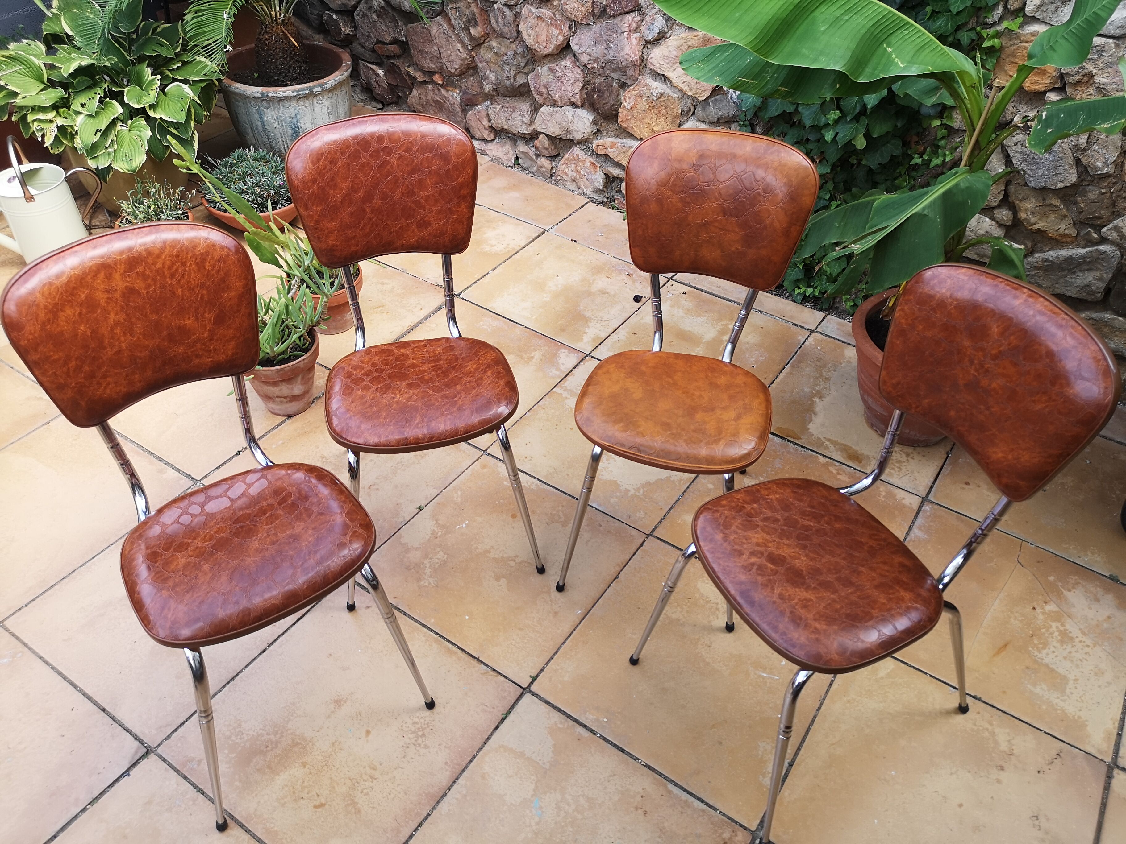 Lot of 4 vintage chairs in skai camel croc effect