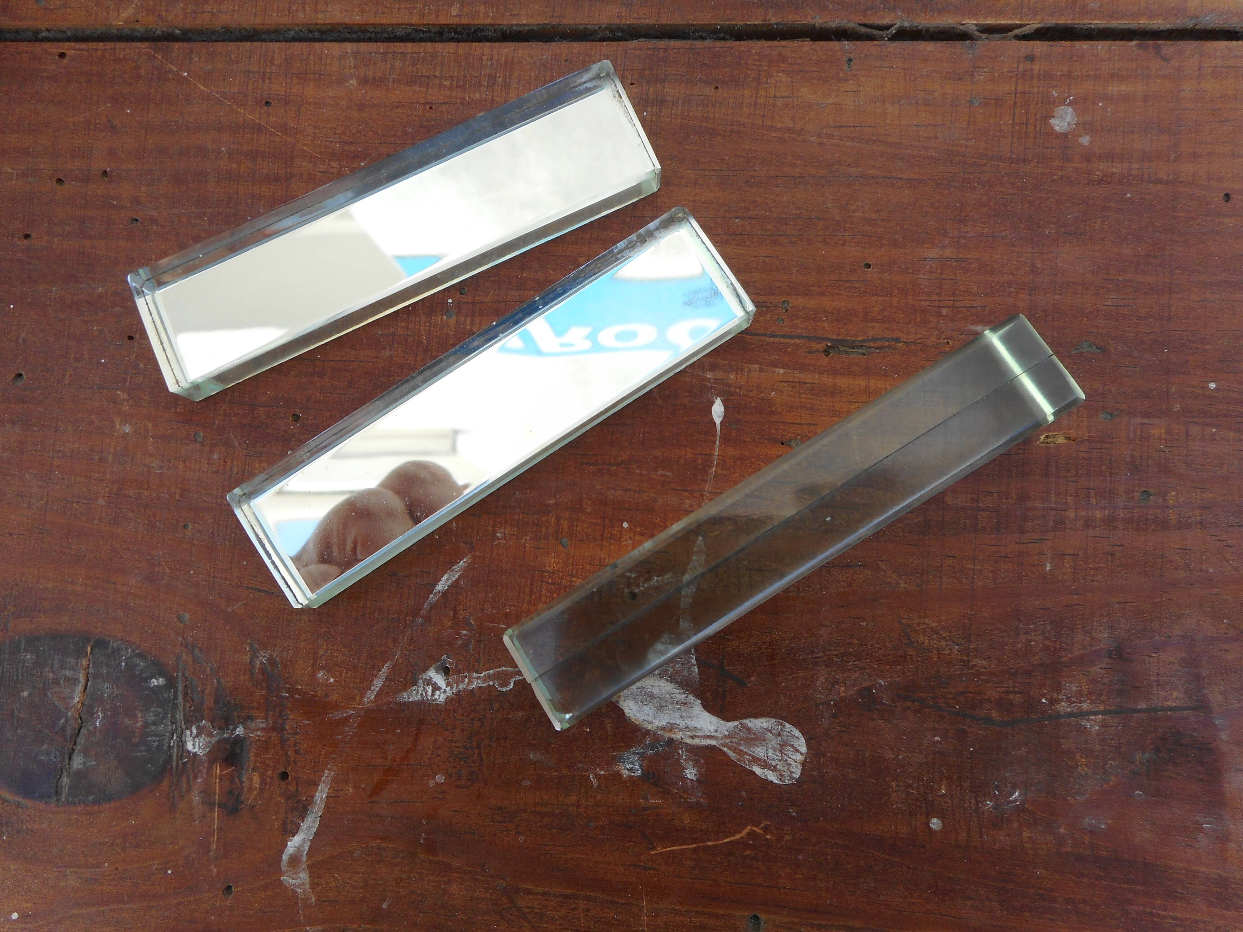 Set of 12 mirror glass knife holders