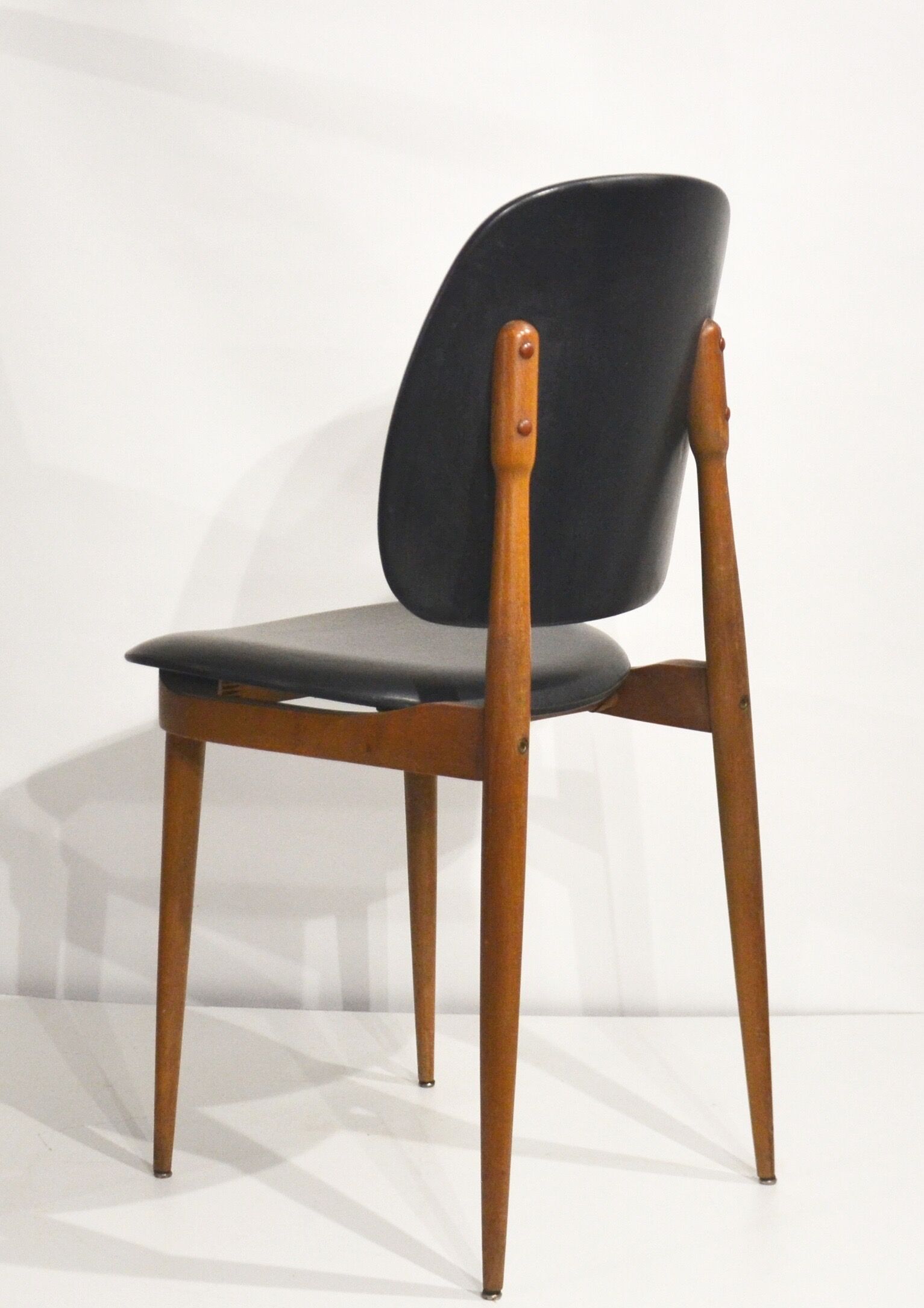 Baumann's "pegasus" chair