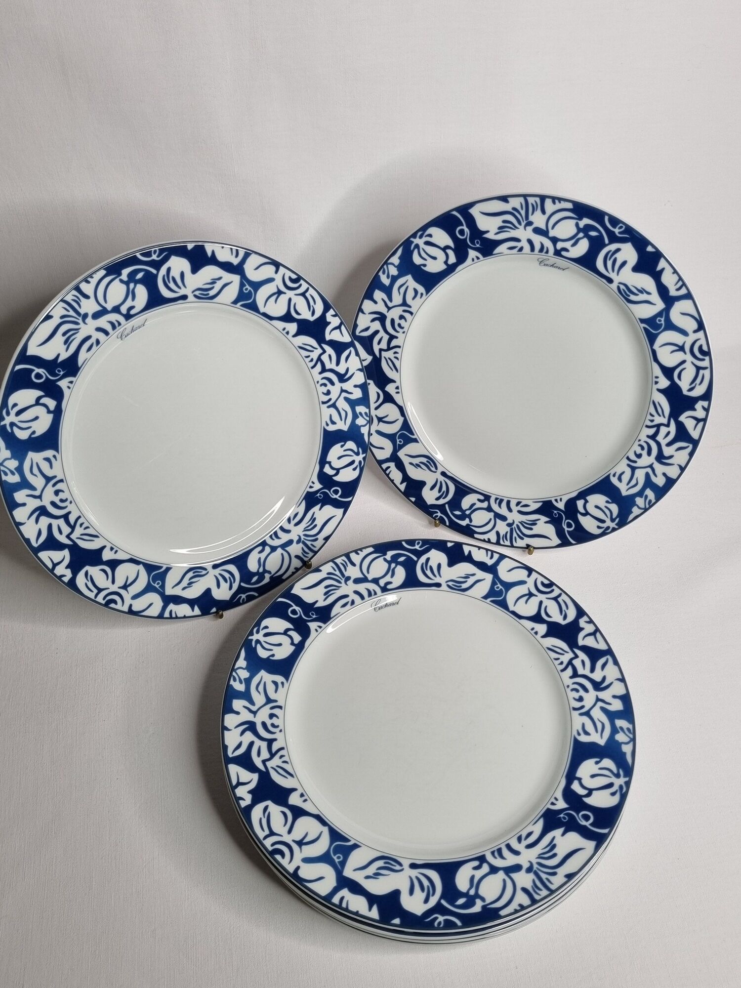 Set of six plates "Cacharel" porcelain with floral decoration, 27 cm