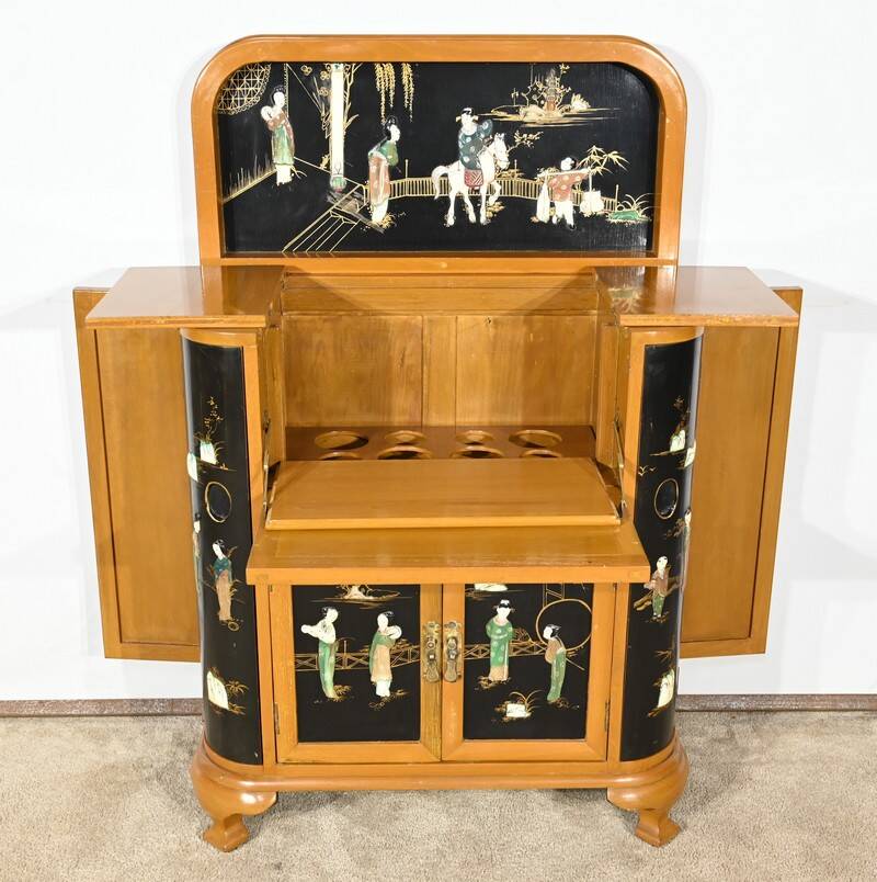 Asian Liquor Cabinet in Lacquered Wood, China – 1950