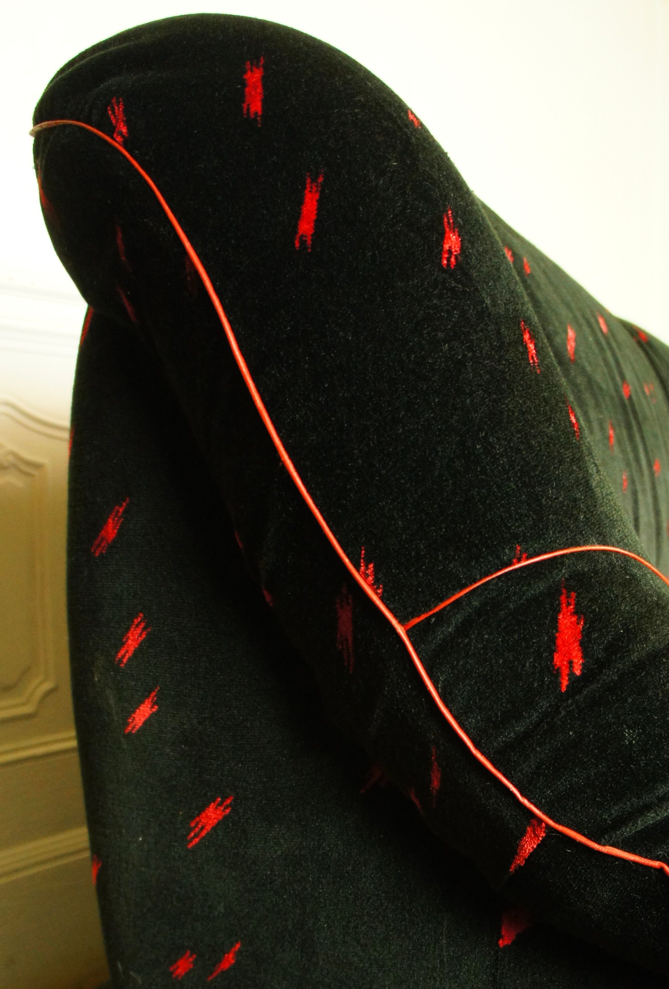 Convertible sofa in black velvet, 80s