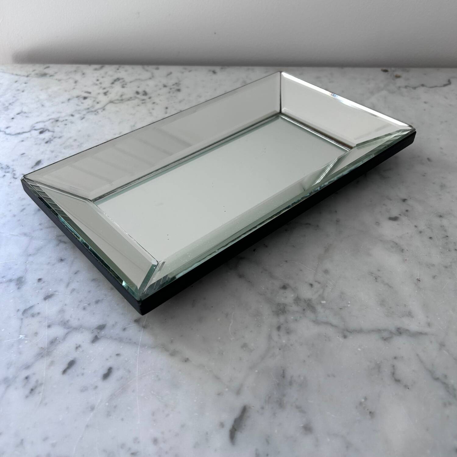 Beveled mirrored top