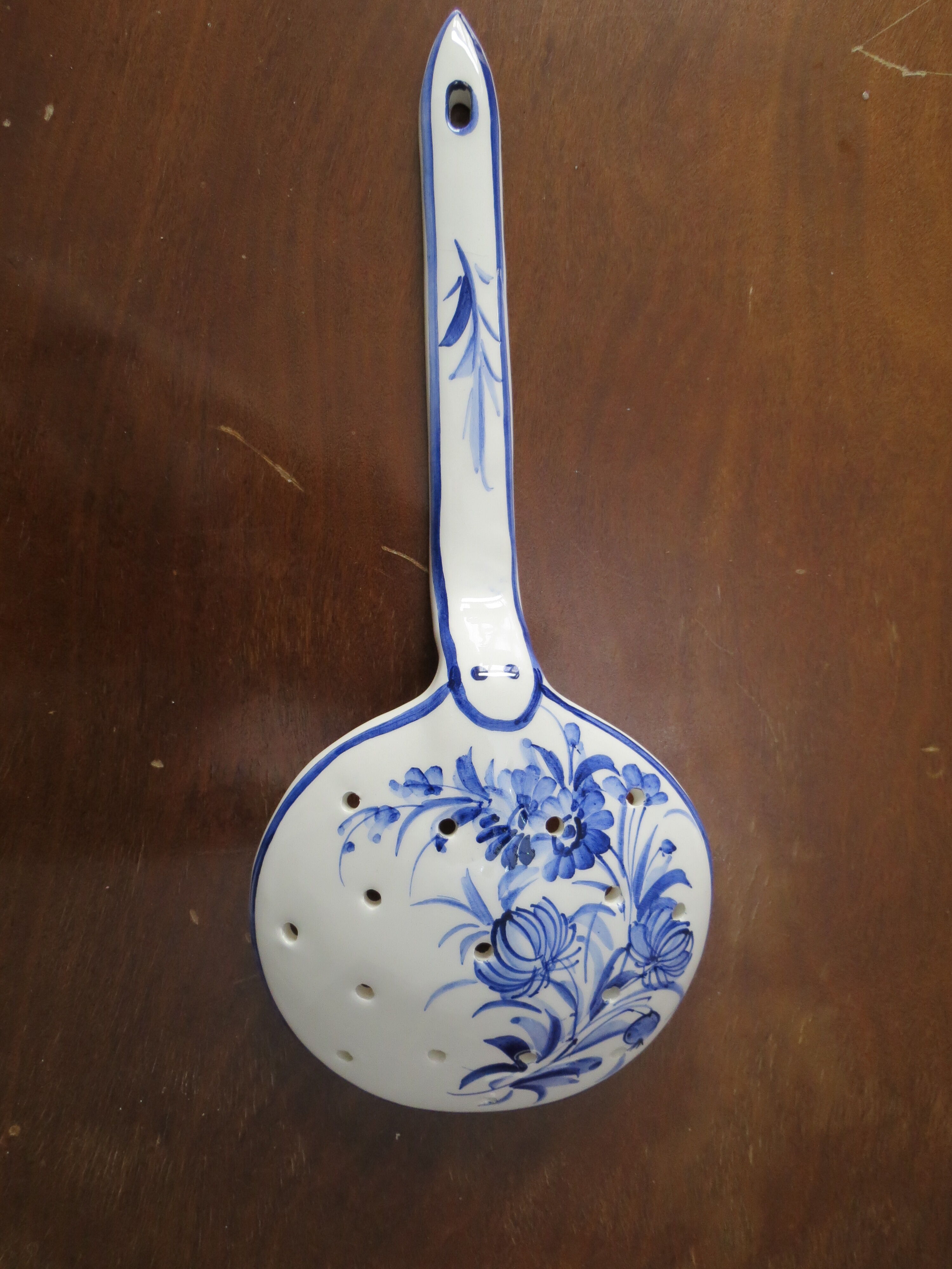 Set of decorative kitchen utensils