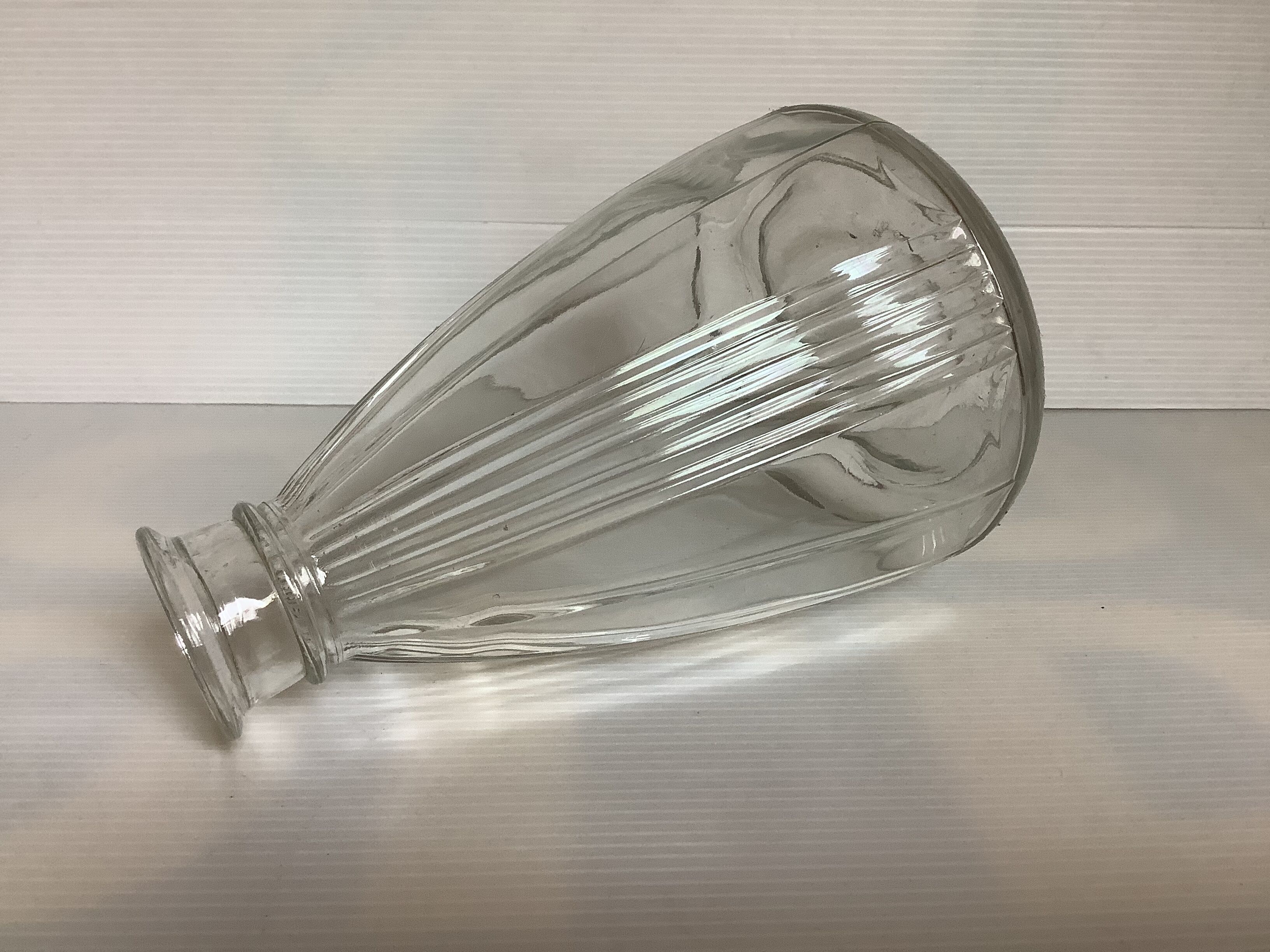 Glass bottle