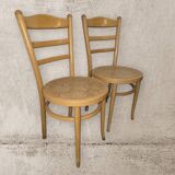 Suite de 2 chaises de bistrot en bois courbé Baumann