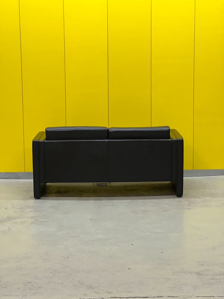 Walter Knoll Studio Line Series black leather 2 seater sofa designed by Jürgen Lange
