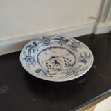 Earthenware plate of Talavera coat of arms decoration "la Menora"