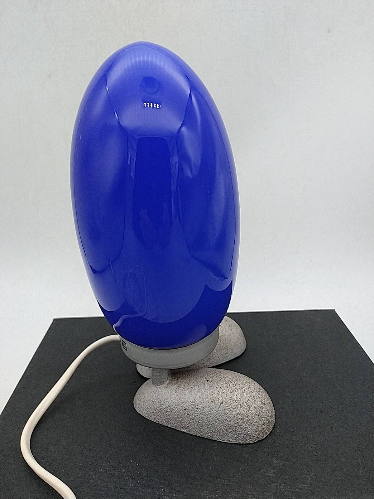 Egg lamp designed by Tatsuo Konno for Ikea in the 1990s.
