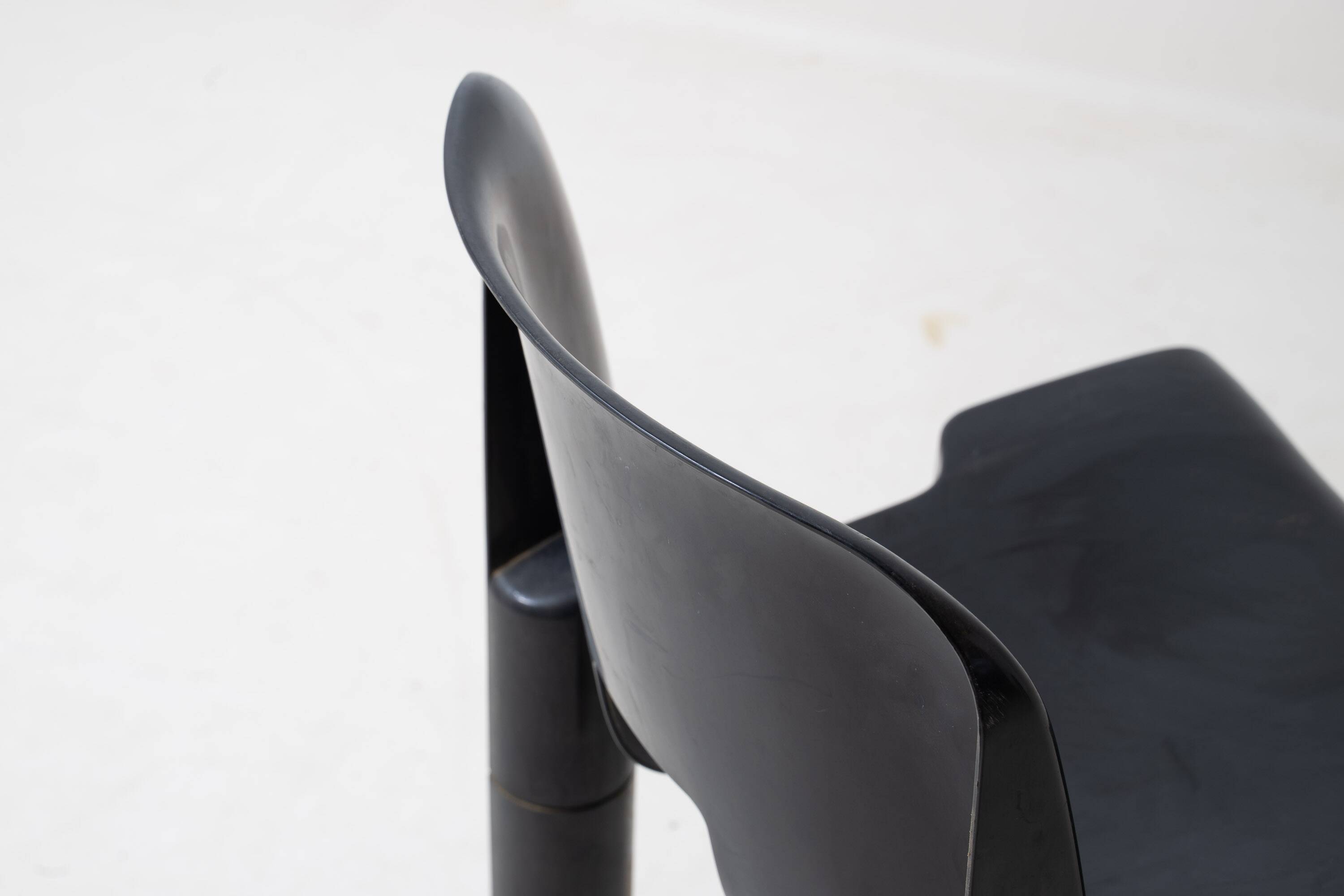 Ensemble de 6 chaises 'Universale' par Joe Colombo