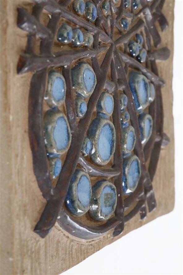Rare “Abstract Wheels” ceramic relief by Marianne Starck for Michael Andersen / wall plaque / Mid-century Danish modern design / 1960s / 1970s