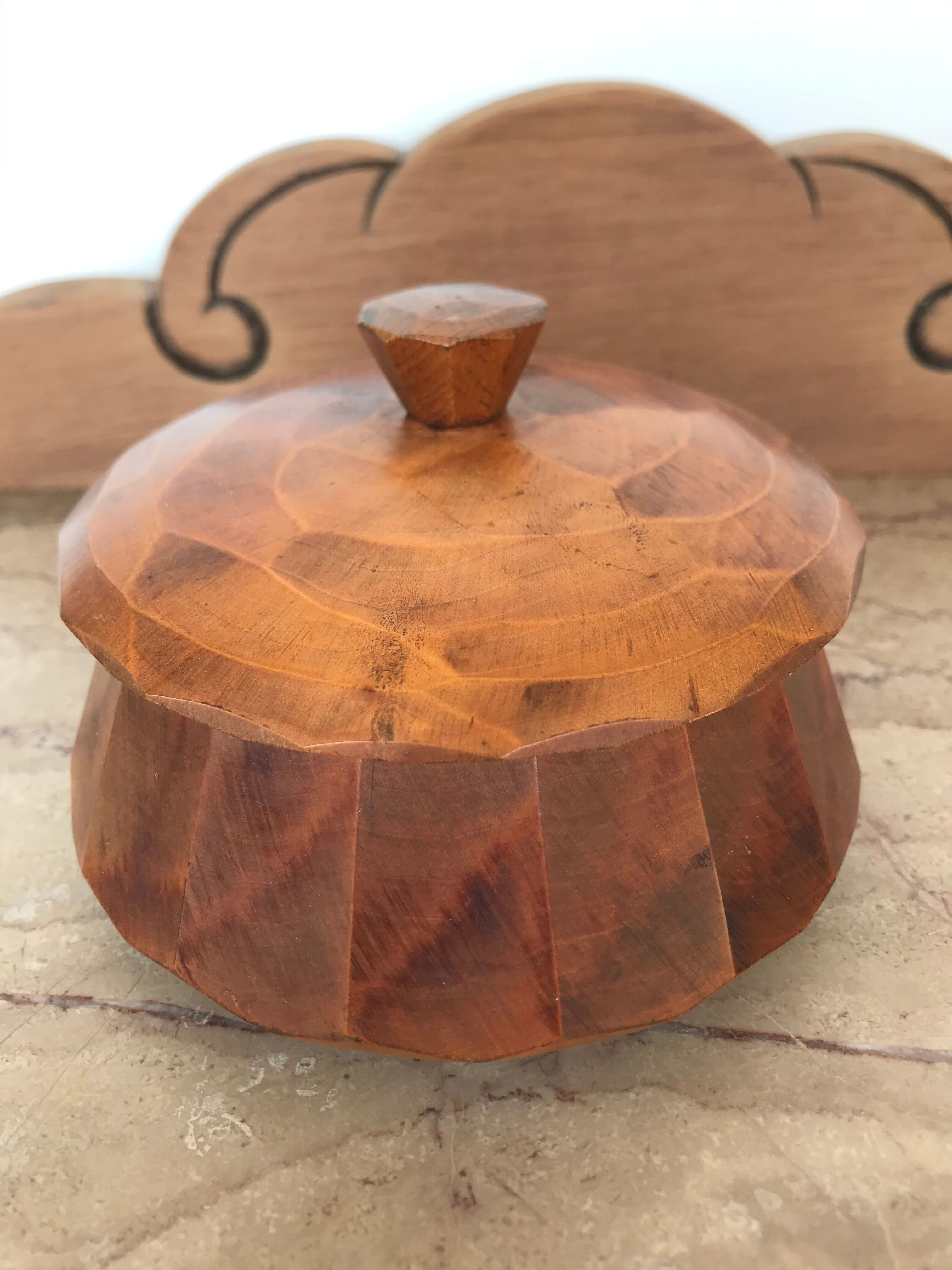 Jewelry box