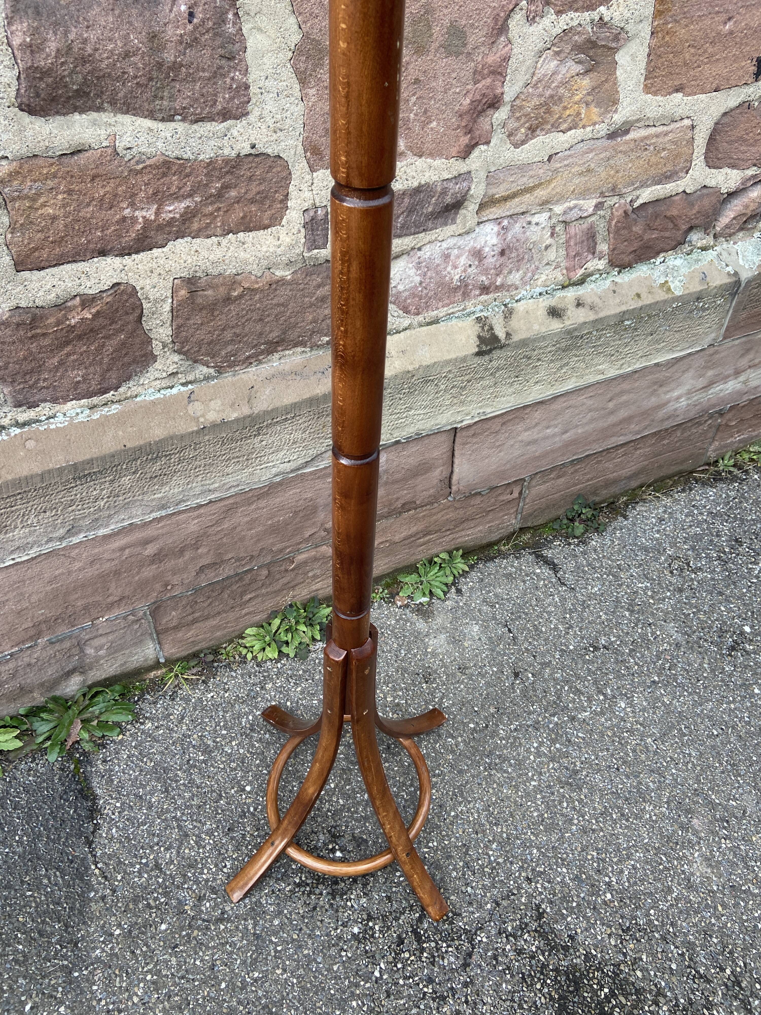 Baumann bistro coat rack on vintage parrot stand 60/70s curved wood