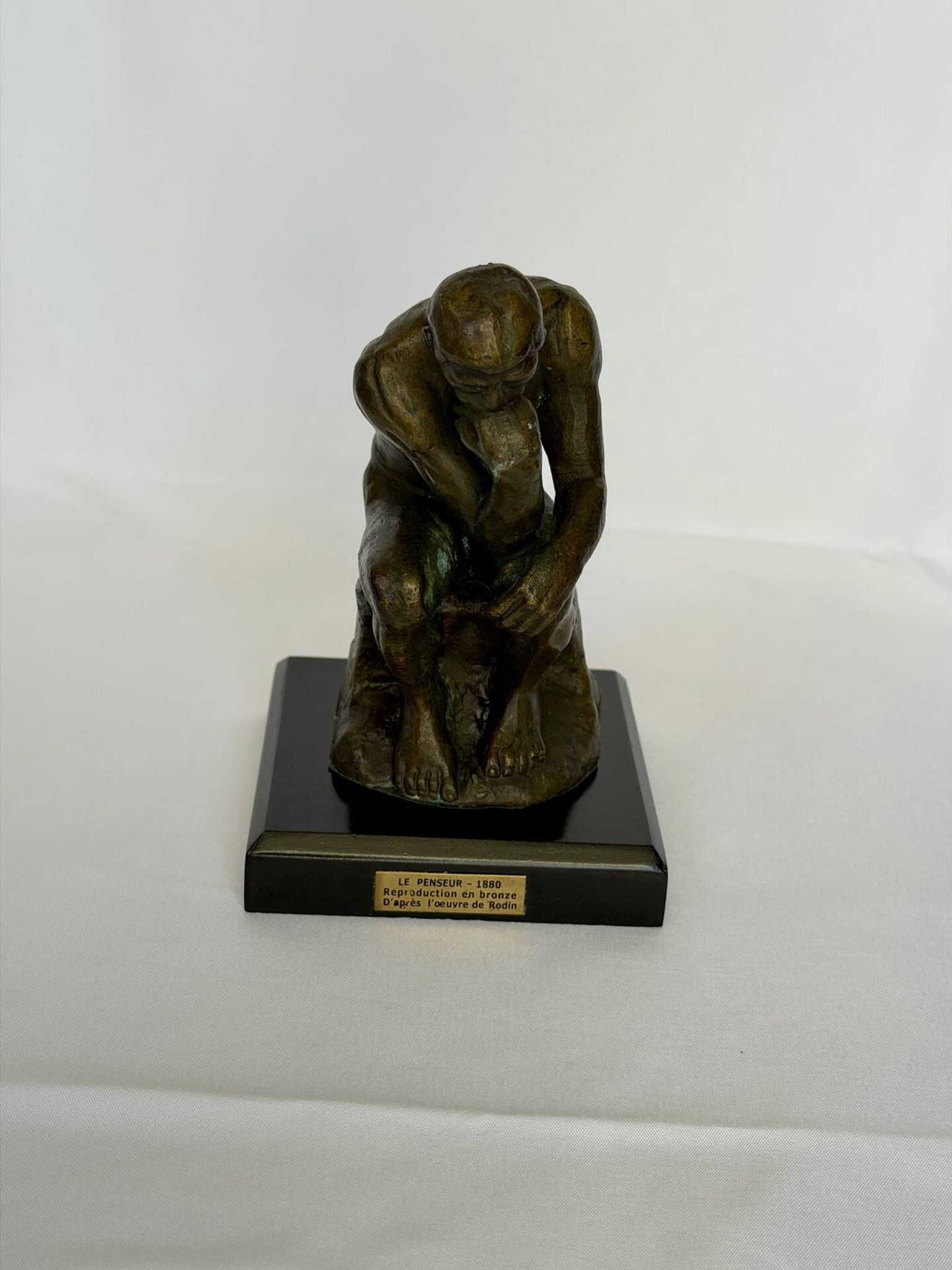 La sculpture en bronze Le Penseur, statue en bronze Rosin