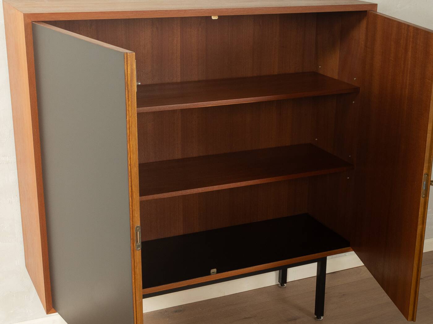 Classic chest of drawers from the 1950s by Oldenburger Möbelwerkstätten