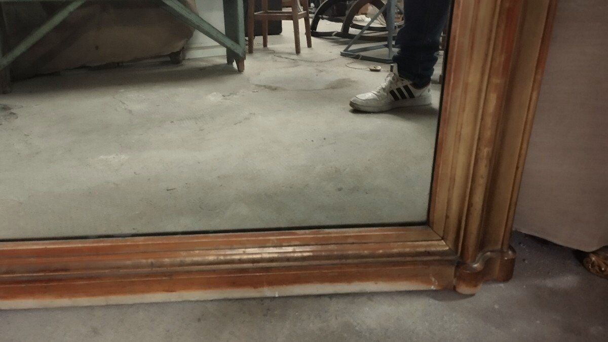 Miroir En Bois Et Peinture Dorée , Période 800,