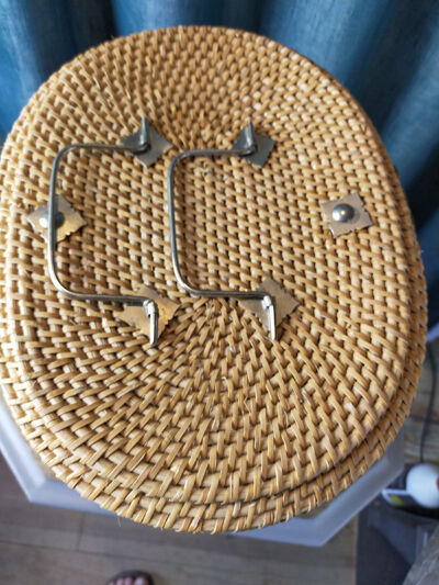 Old Chinese travel tea basket