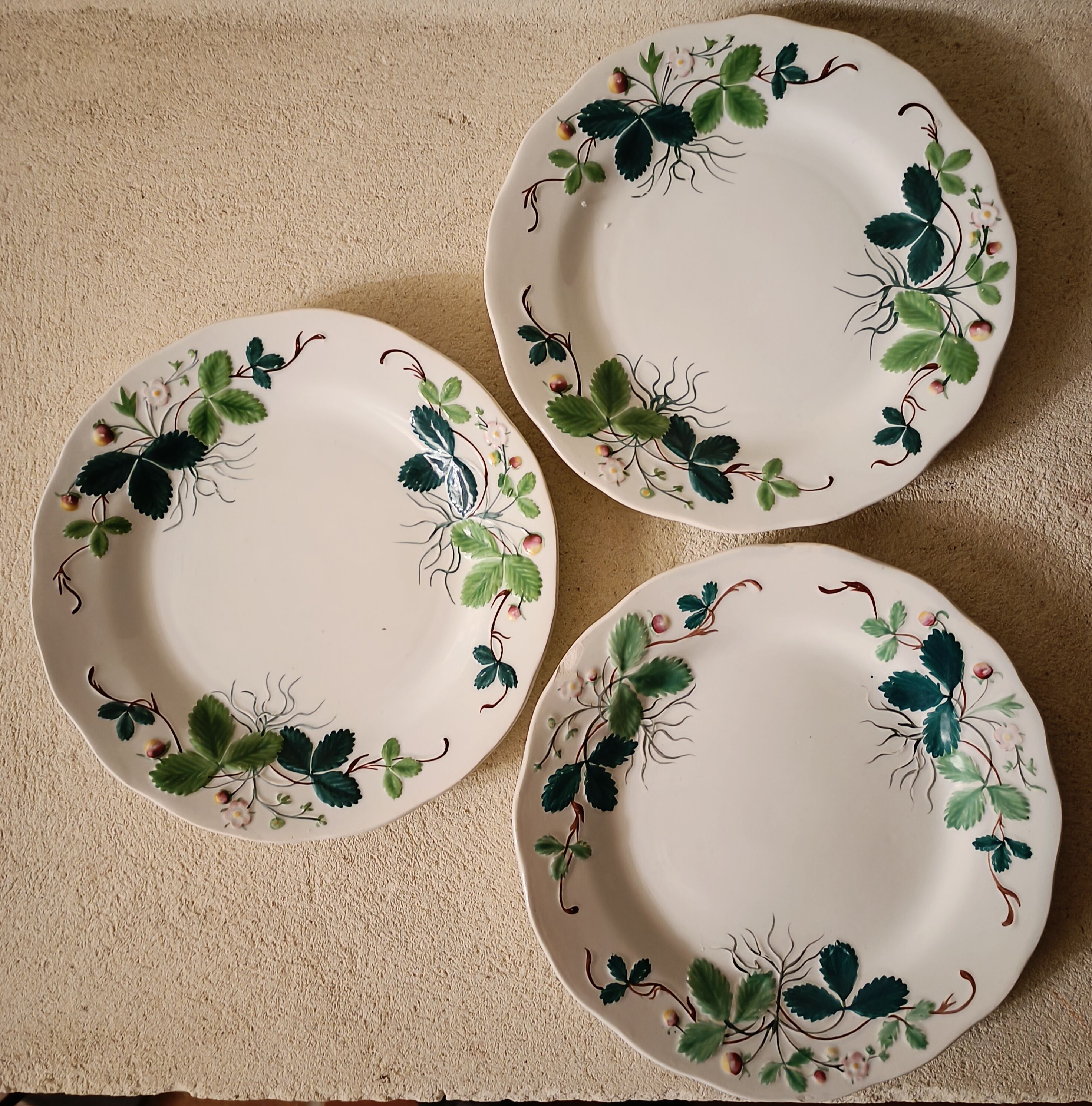 6 plates strawberry service by George Sand Creil and Montereau