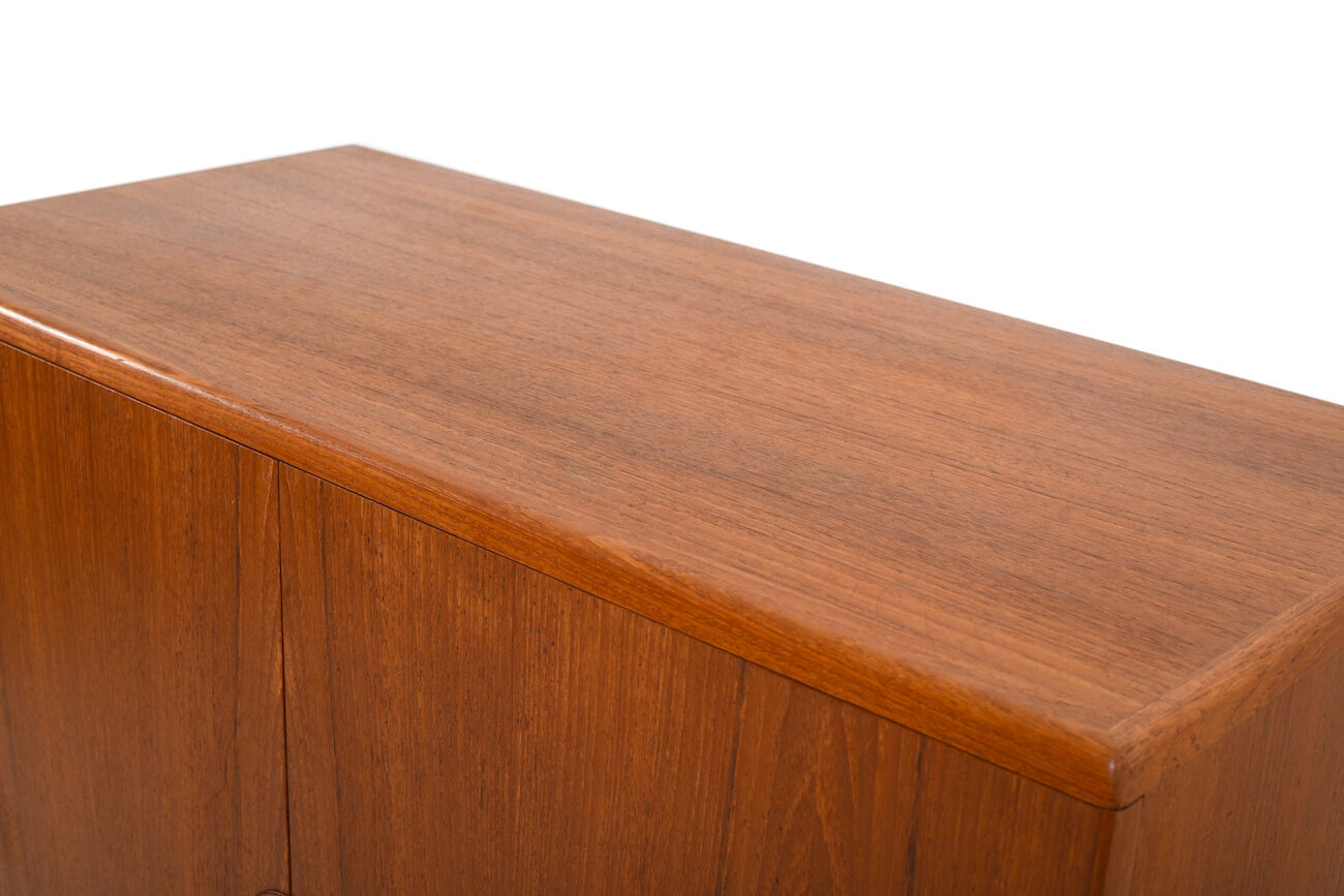 Mid Century Fine Danish Bar Cabinet in Teak