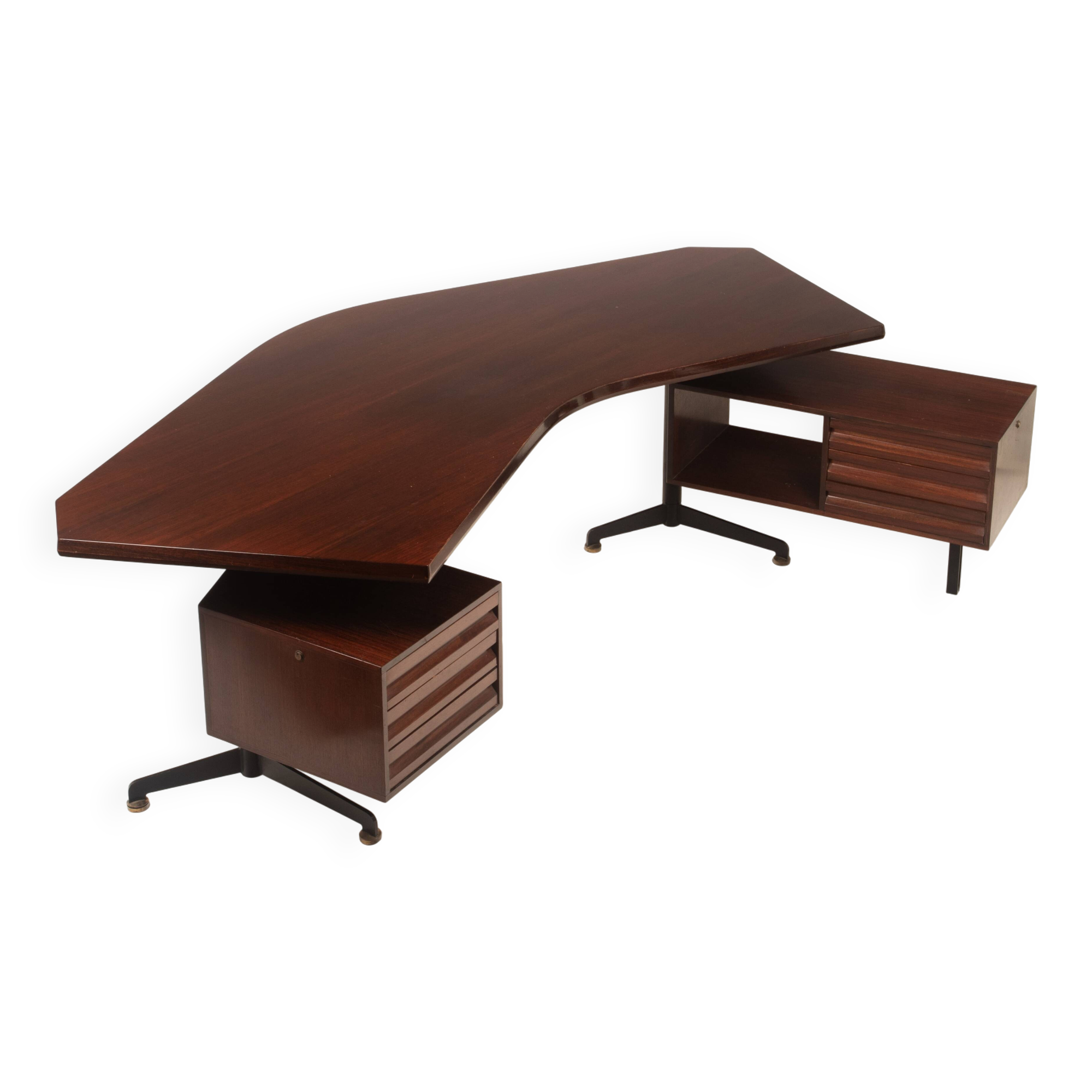 T96 Rosewood Boomerang Desk by Osvaldo Borsani for Tecno, First Edition, 1950