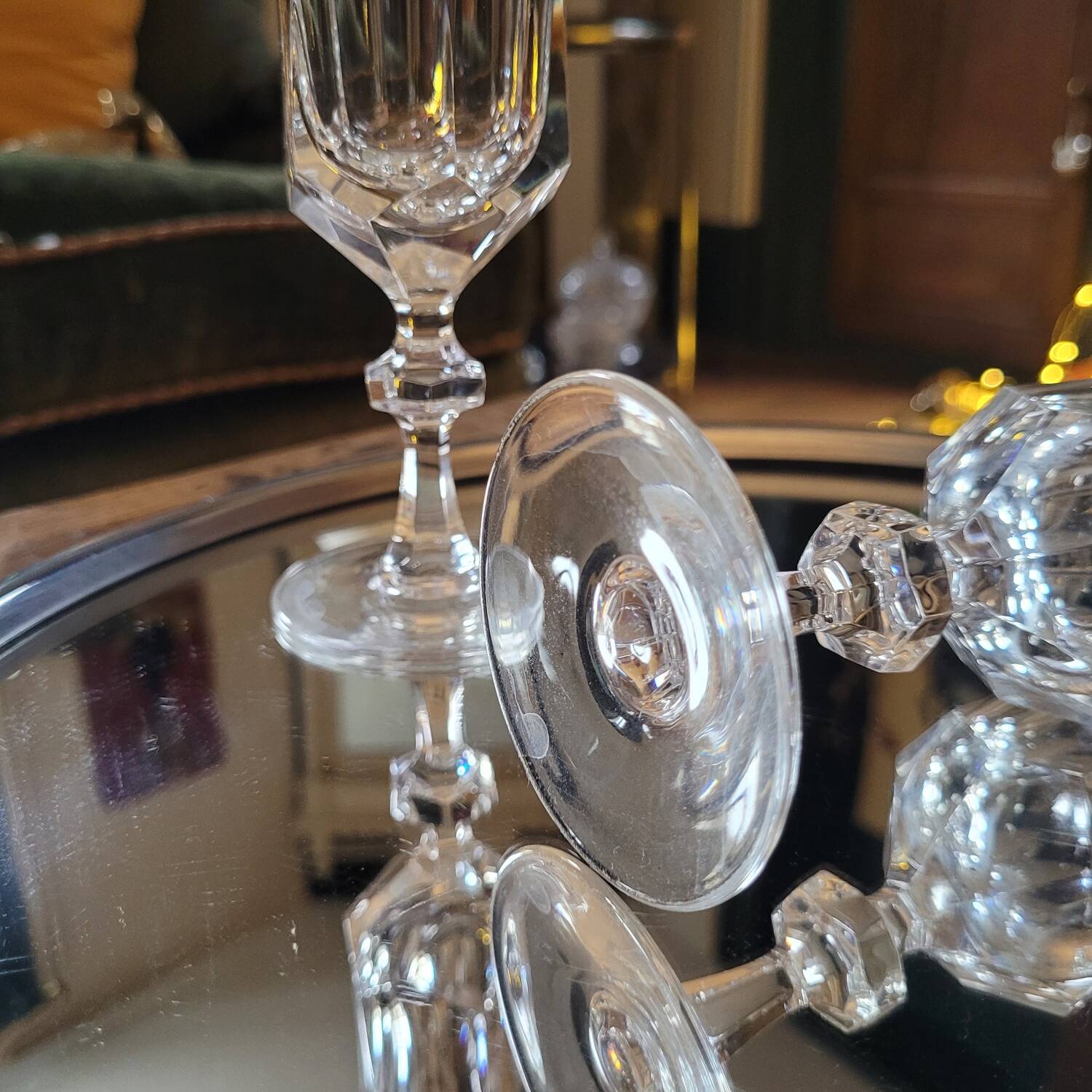 Two thick crystal flutes in the Baccarat style. 1960s. Two flutes in thick crystal.