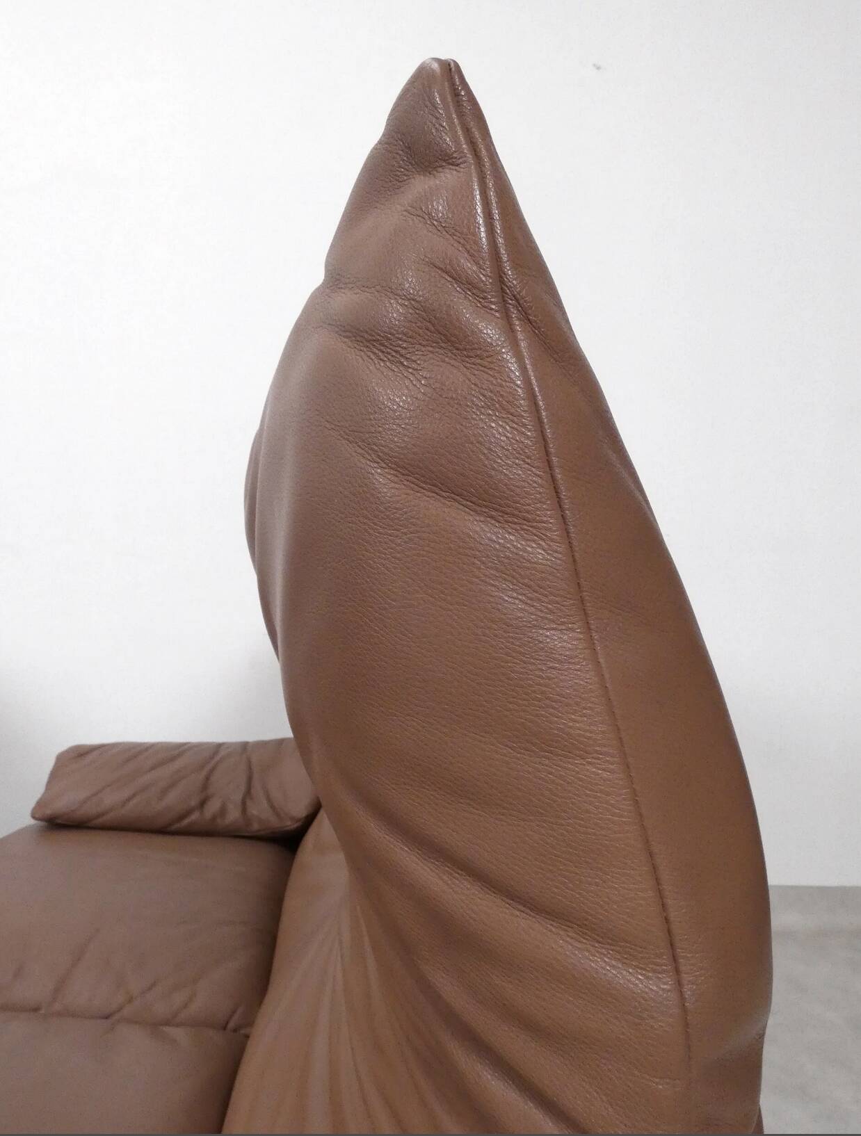 Set of Cassina Maralunga 2 seaters in mocca leather