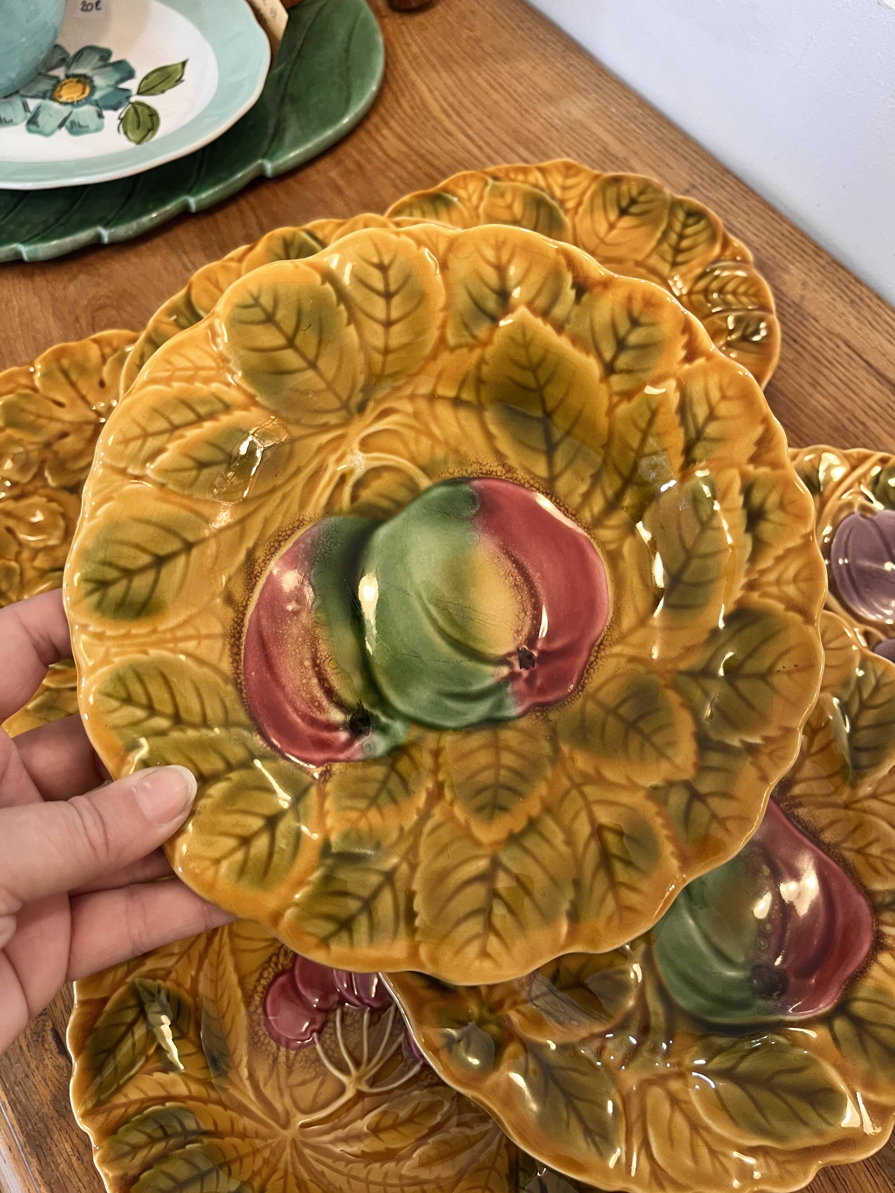 7 dessert plates barbotine Sarreguemines