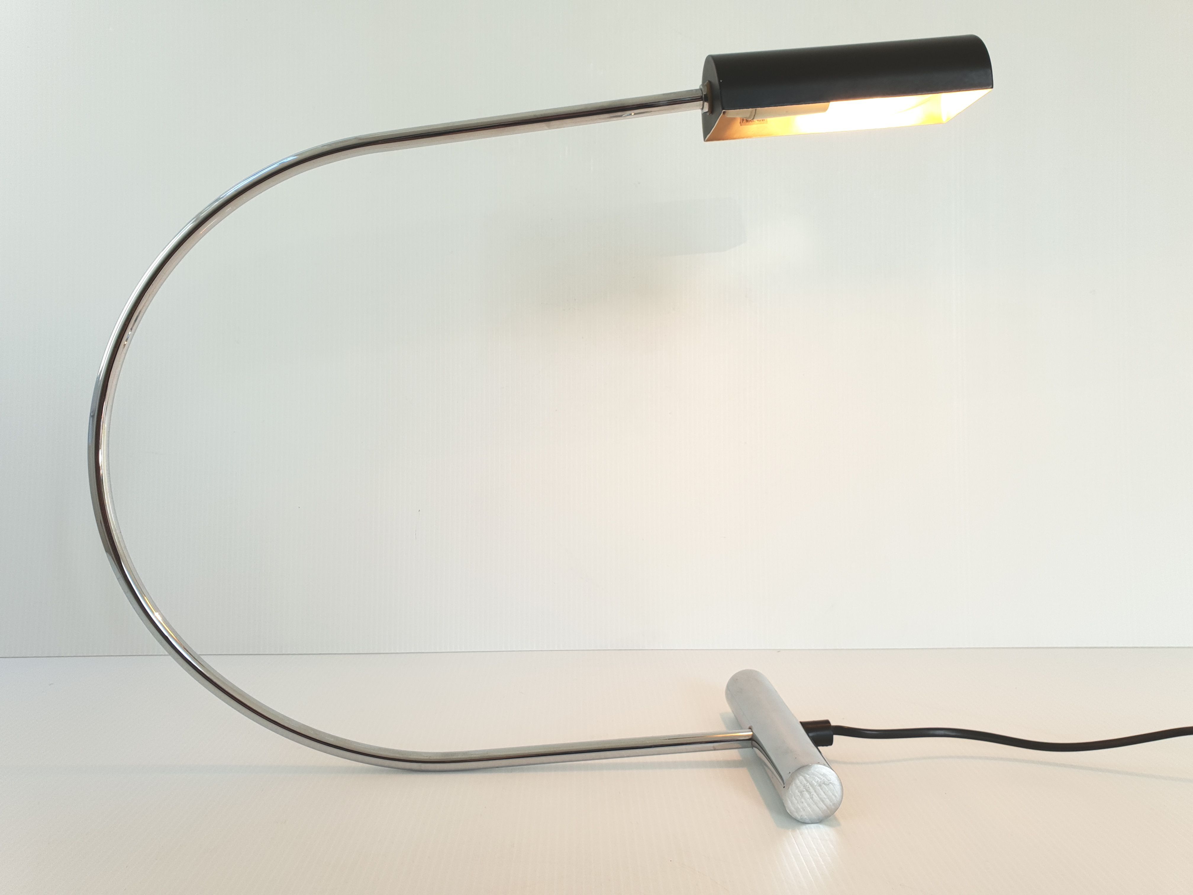Vintage 1970 arc table lamp